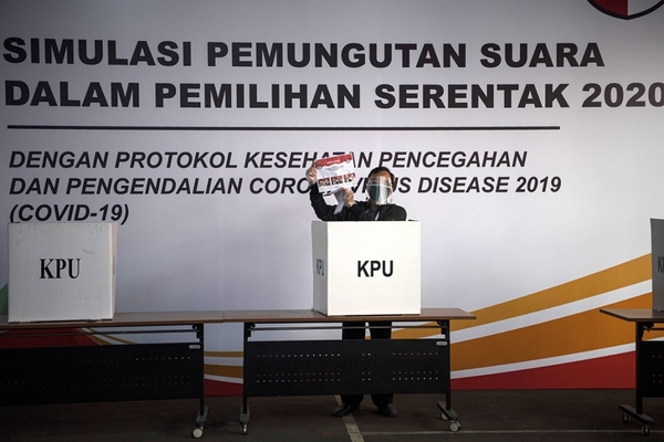 Simulasi Pilkada Serentak 2020 di halaman Kantor KPU RI, Jakarta, Rabu 22 Juli 2020