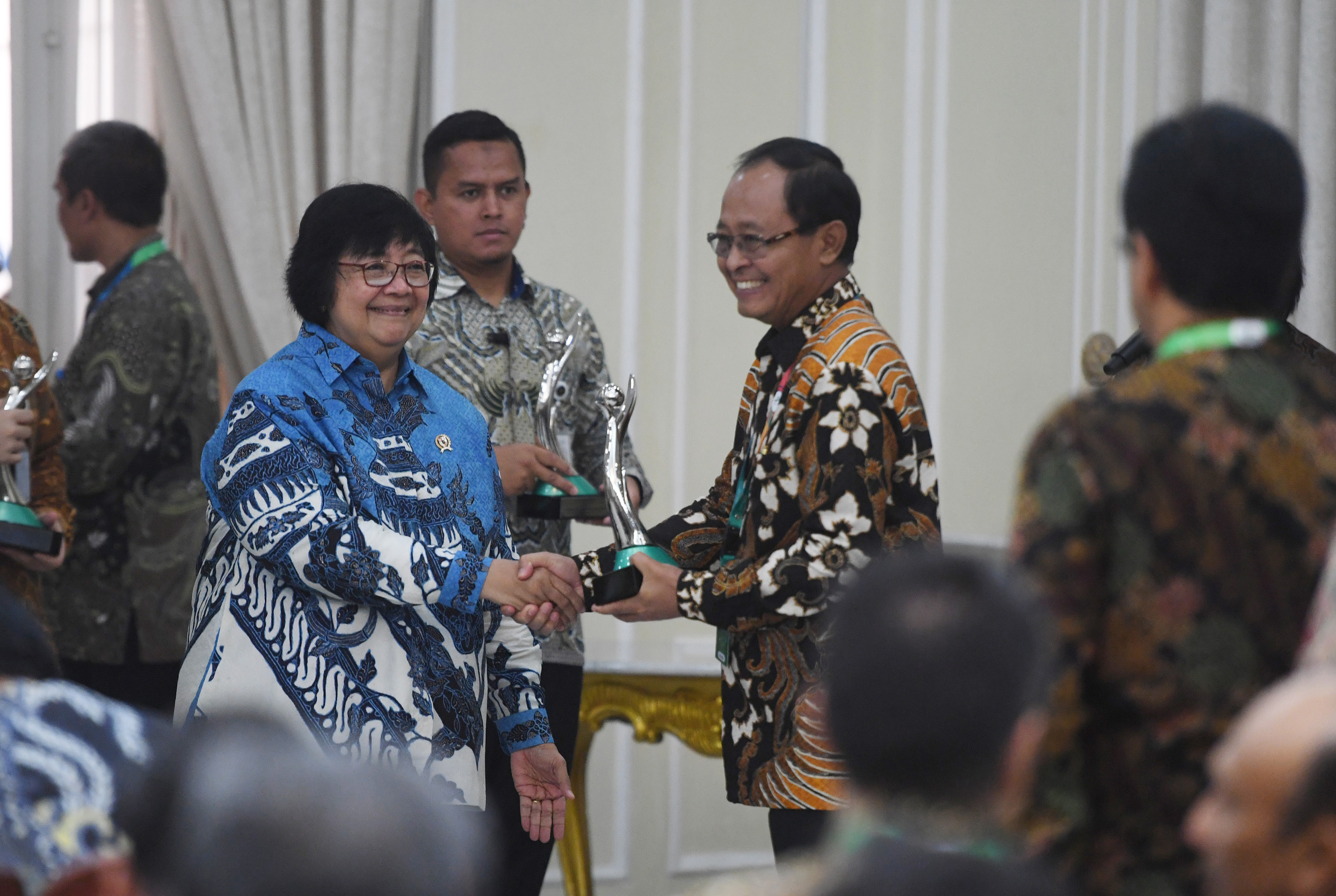  PT Styrindo Mono Indonesia (SMI), mendapatkan penghargaan PROPER Hijau sebagai bukti komitmen perusahaan dalam pengelolaan lingkungan.