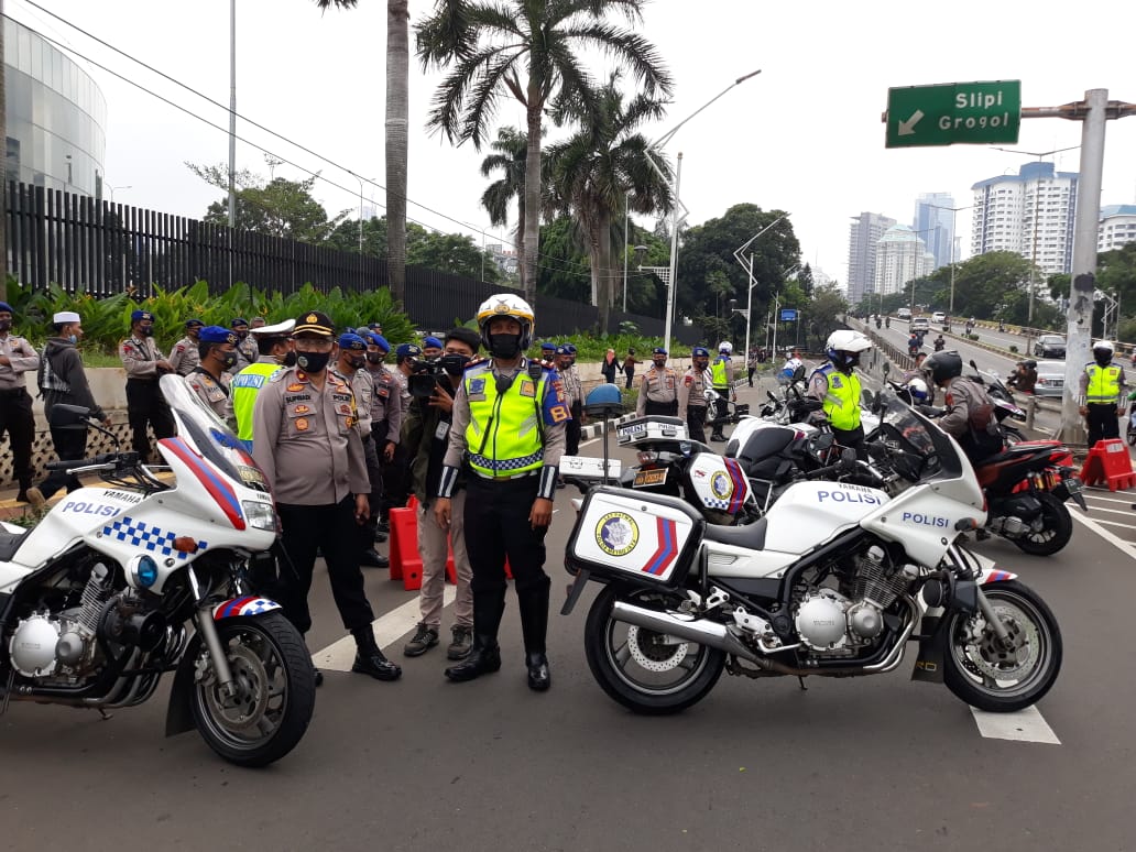Ada Demo di Depan DPR, Polisi Lakukan Rekayasa Lalu Lintas