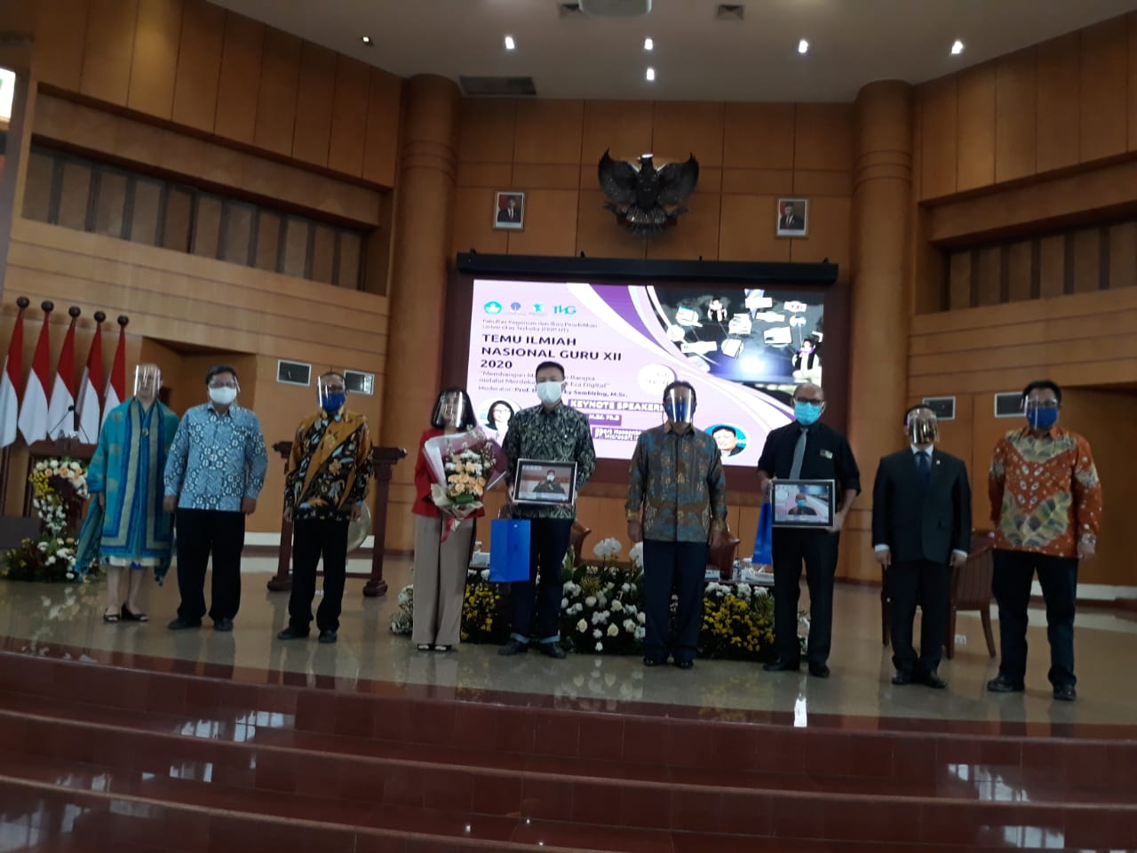 Pembukaan Temu Ilmiah Nasional Guru (TING) di Universitas Terbuka