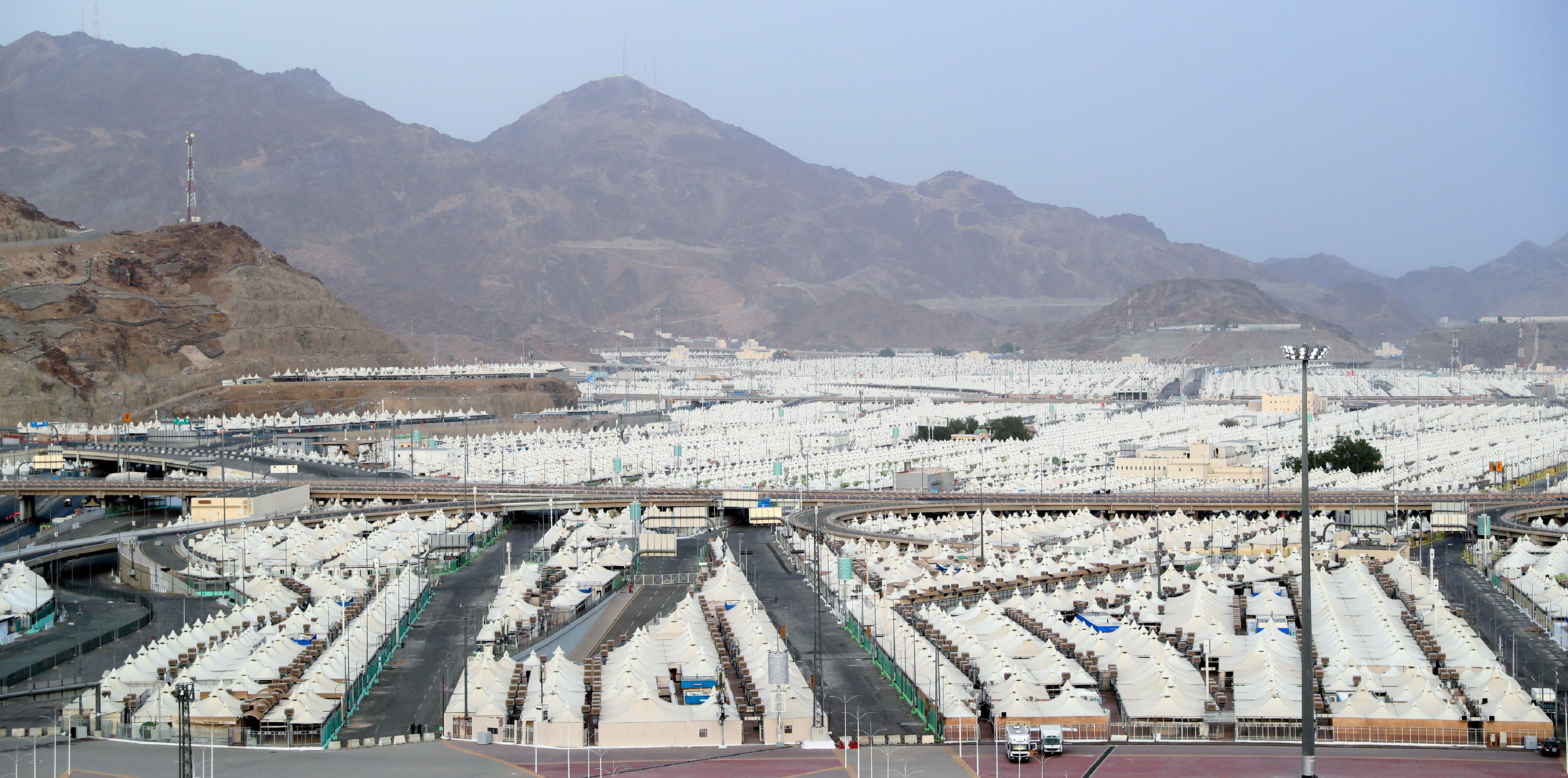 Tenda-tenda yang akan menampung jemaah haji di Arafat dan Mina, Arab Saudi saat ibadah haji.