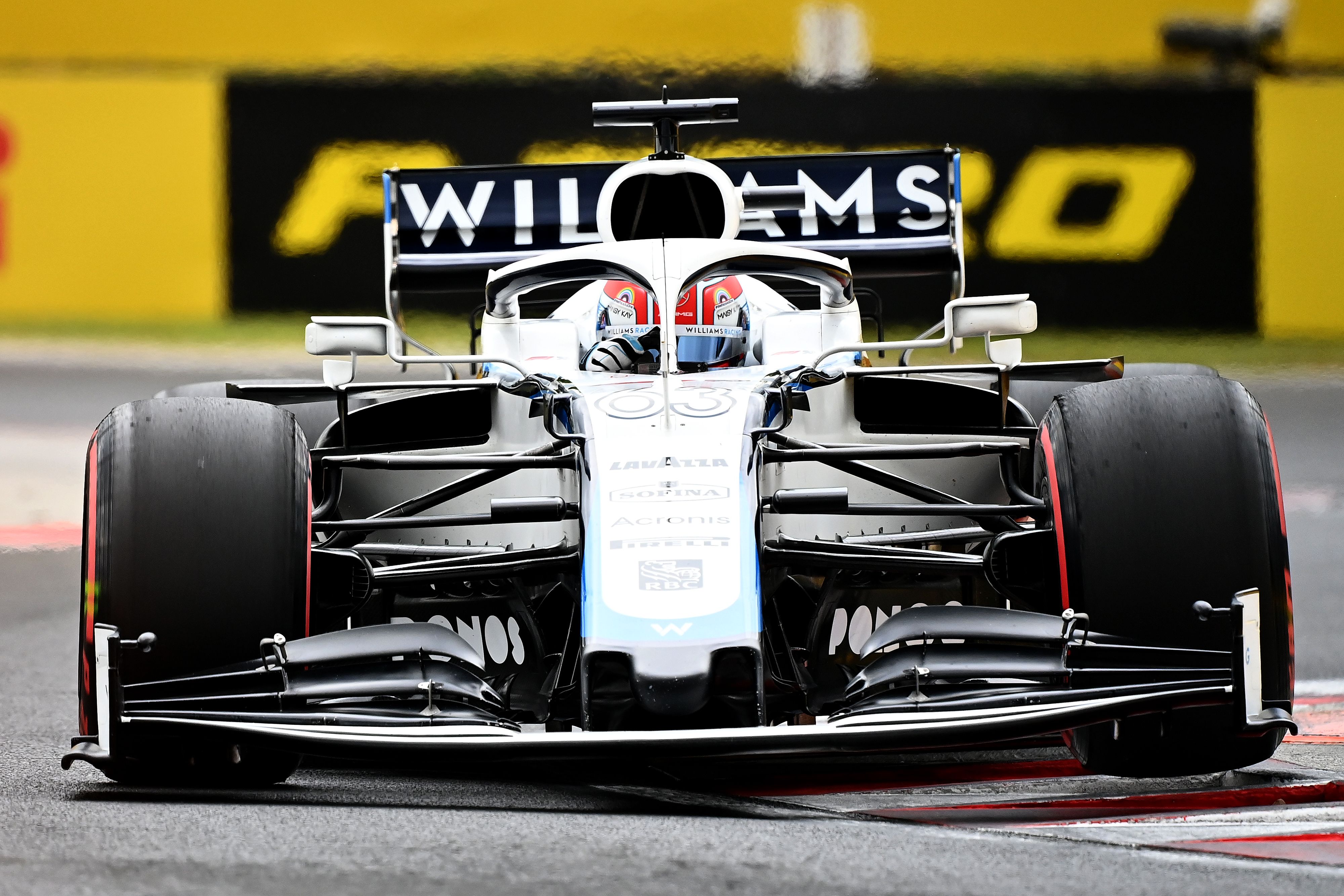 Pembalap William George Russell