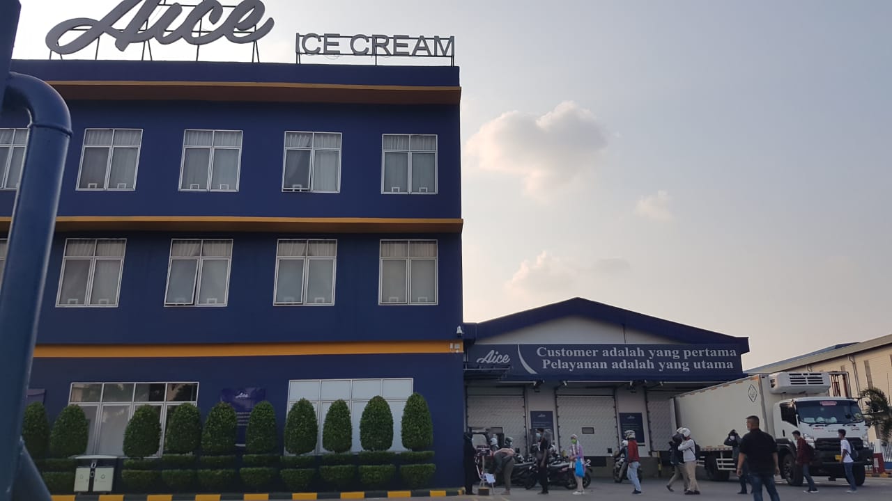 Selain memenuhi pasar domestik, Aice juga mengekspor produknya ke negara-negara tetangga.