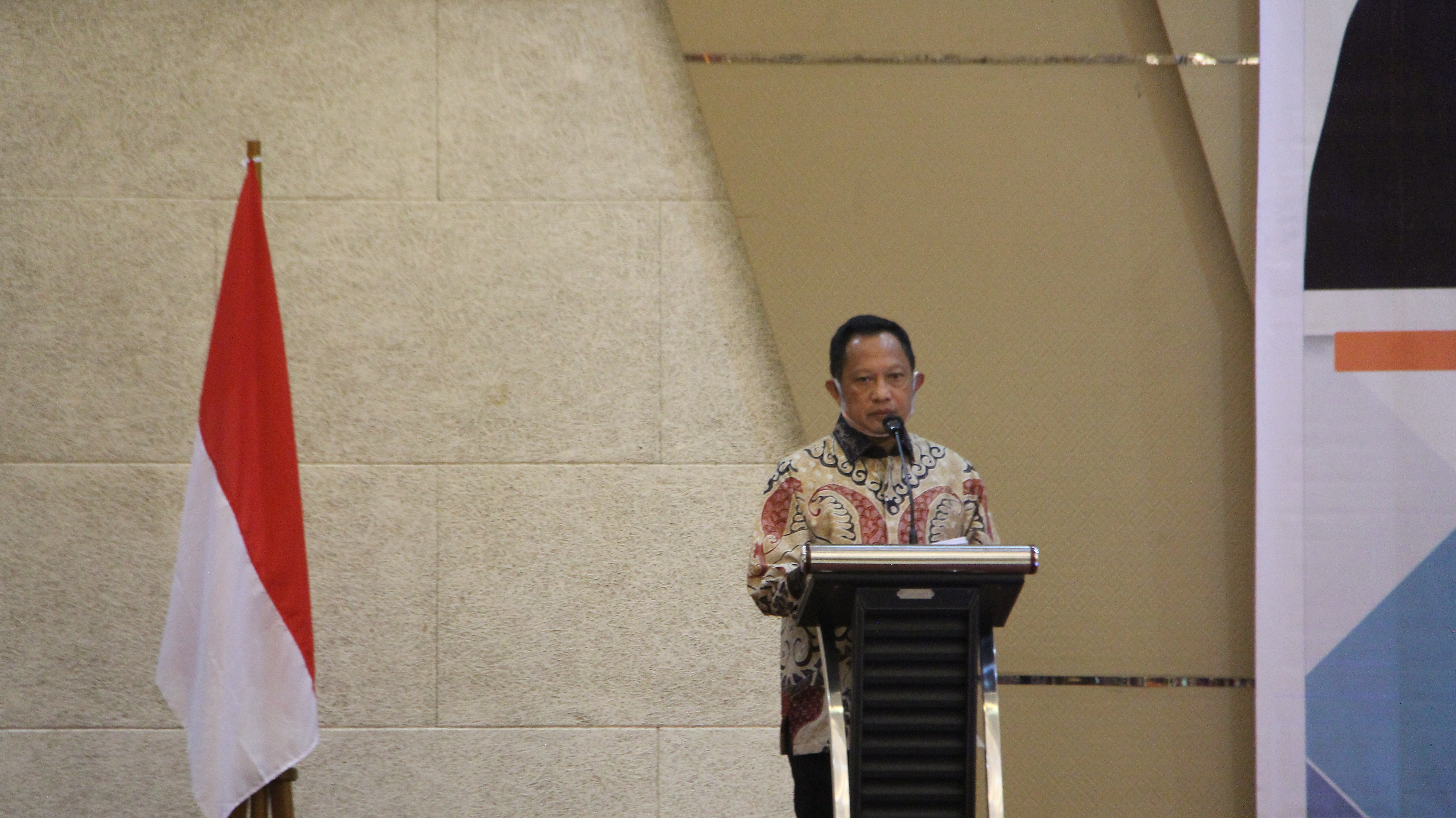 Mendagri Tito Karnavian saat membuka rapat pemantapan persiapan pilkada serentak Maluku Utara di Ternate, Maluku Utara, Kamis (9/7/2020)