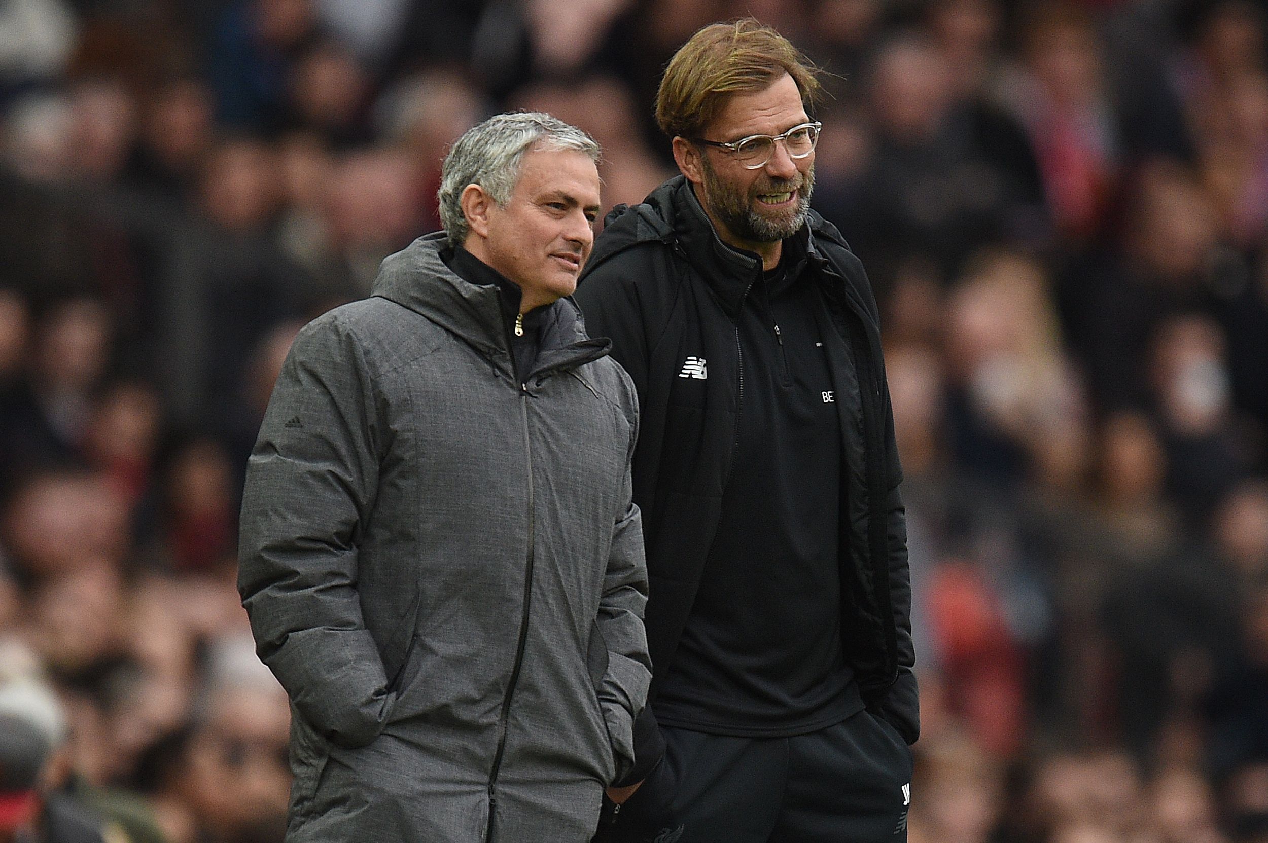 Pelatih Tottenham Hotspur Jose Mourinho (kiri) dan pelatih Liverpool Juergen Klopp