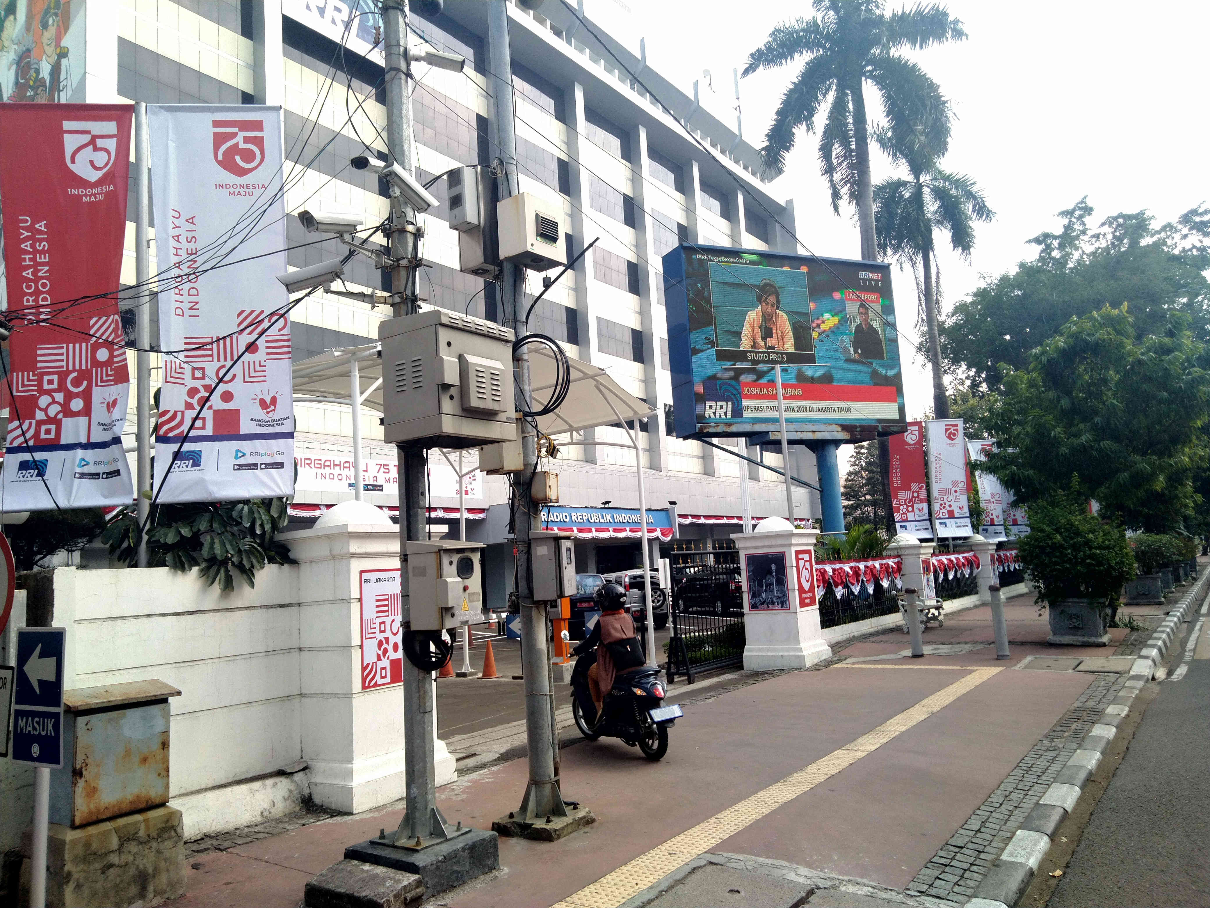 Kantor RRI ditutup sementara karena ada karyawannya yang terpapar Covid-19