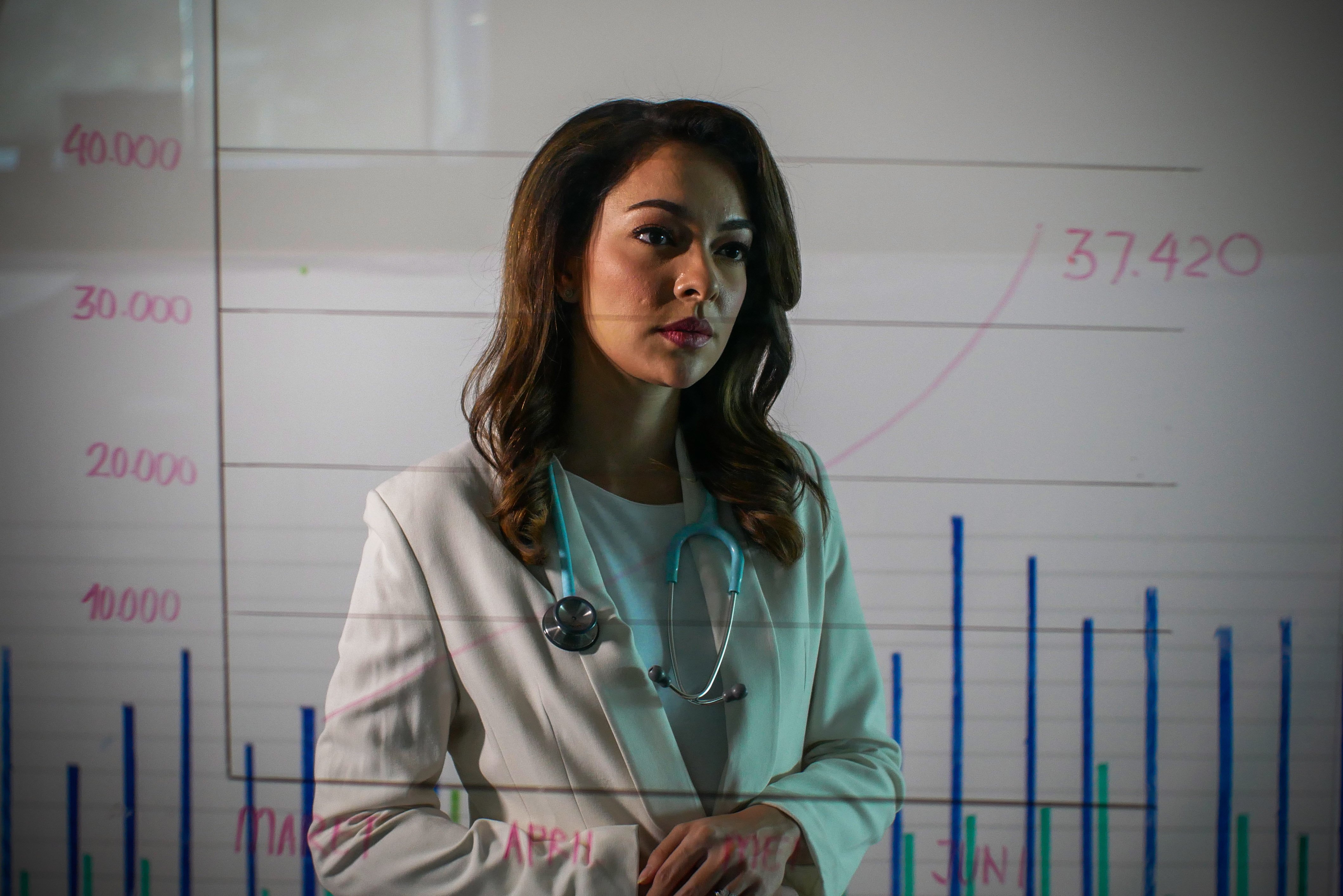 Anggota Tim Komunikasi Publik Gugus Tugas Percepatan Penanganan COVID-19 Reisa Broto Asmoro di Gedung Graha BNPB, Jakarta, Minggu (14/6).