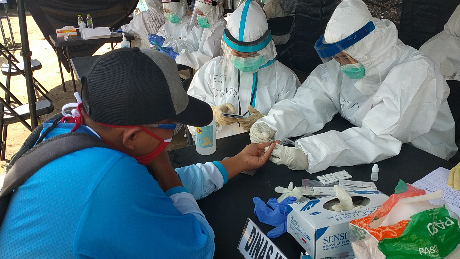 Pelaku usaha di Palangka Raya jalani rapid test