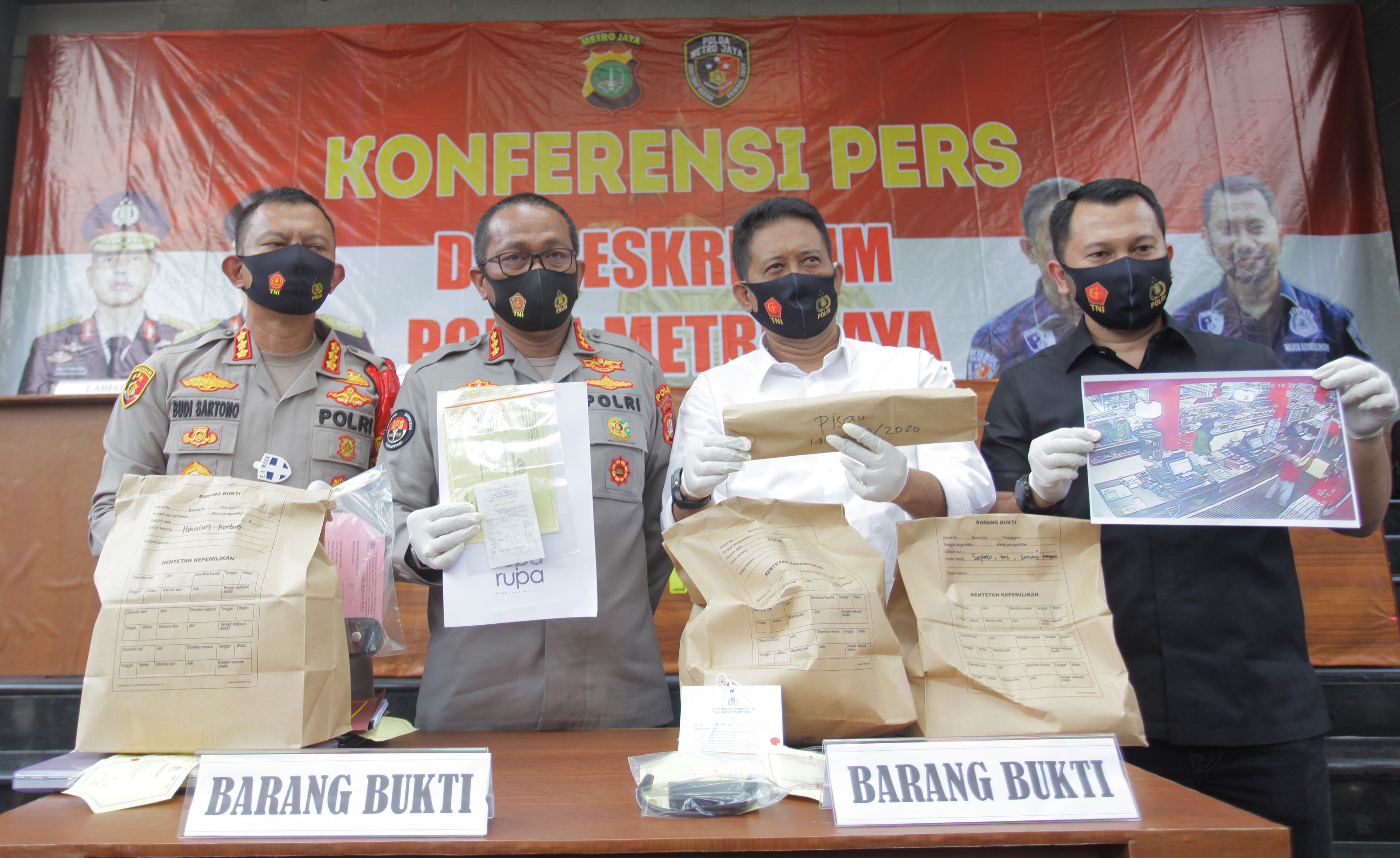 Polda Metro Jaya menggelar konferensi pers terkait kasus kematian editor Metro TV Yodi Prabowo.