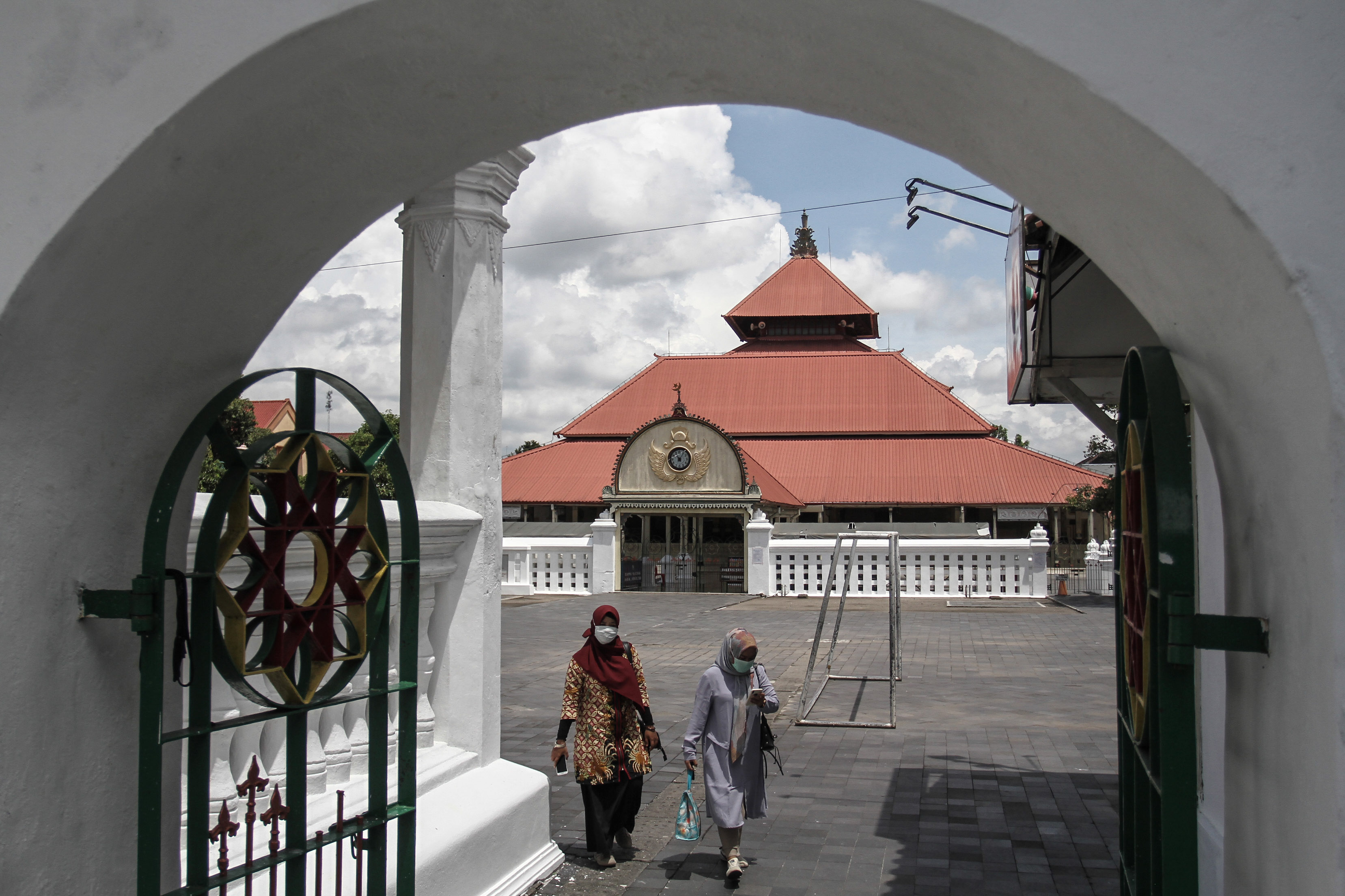 Suasana kompleks Masjid Gede Kauman, DI Yogyakarta, beberapa waktu lalu.