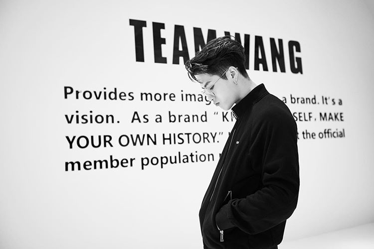 Jackson Wang mendesain dan merancang sendiri koleksi The Original.  