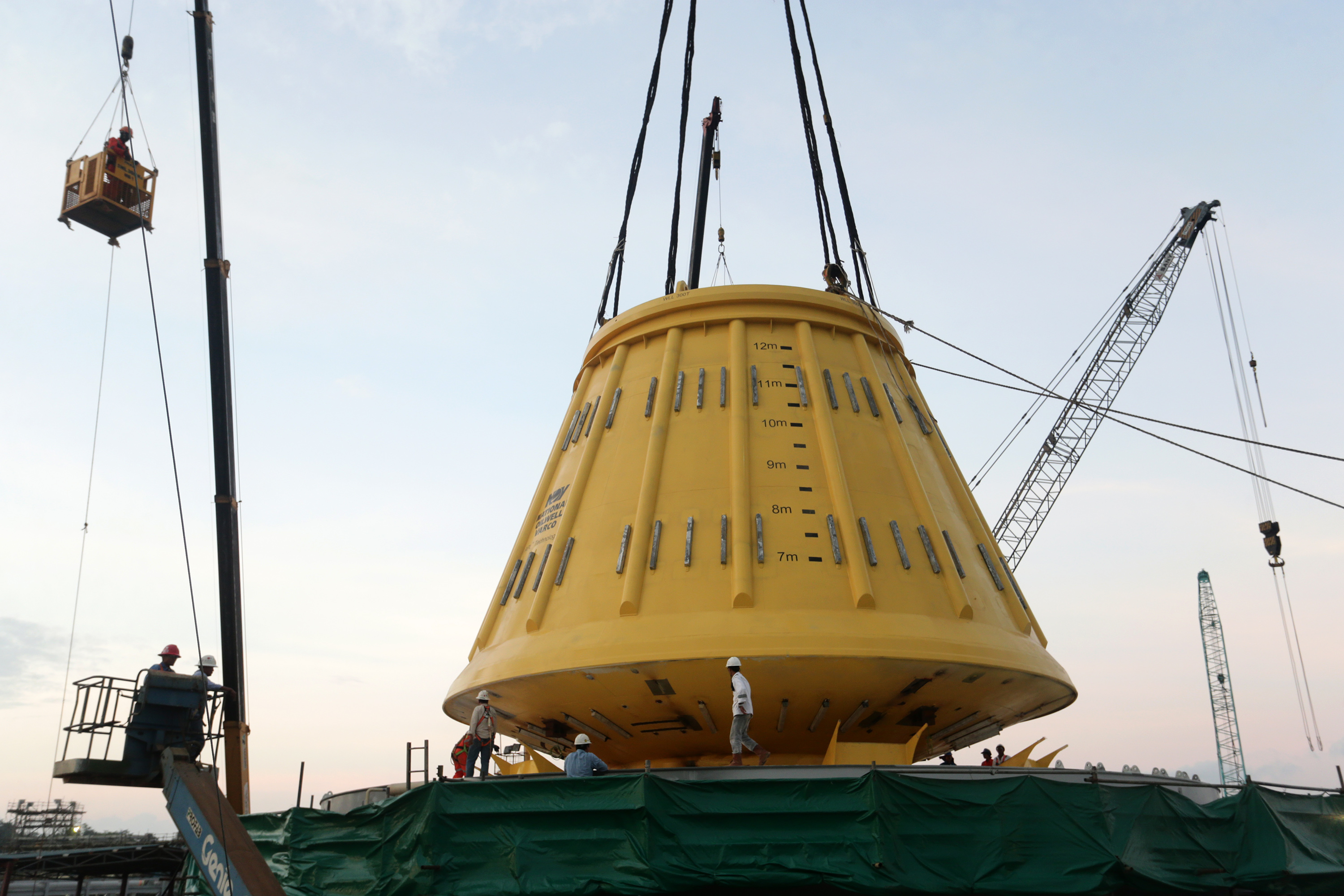 Investasi di Batam menurun.