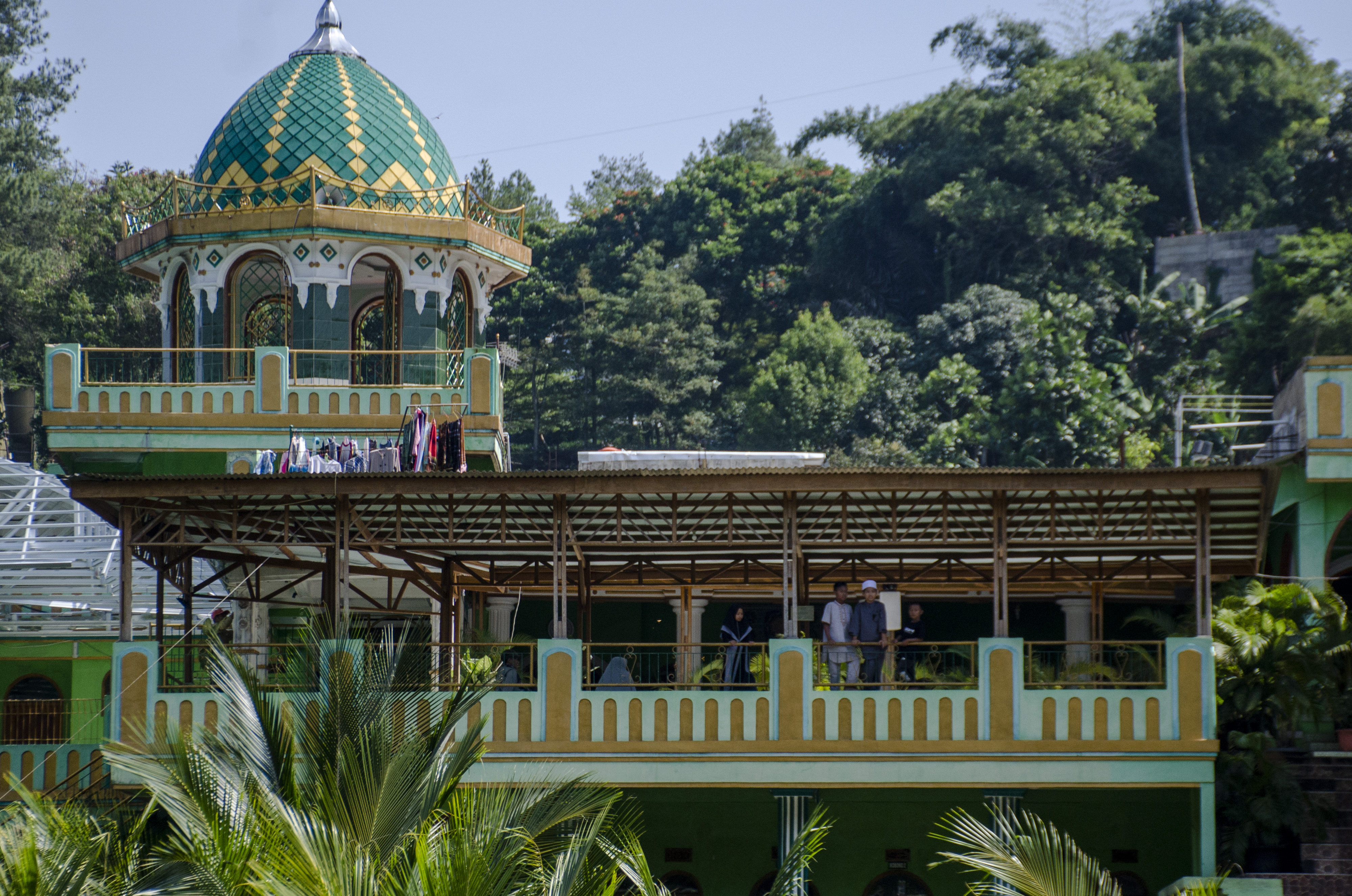 PESANTREN DI JABAR SEGERA DIBUKA KEMBALI: