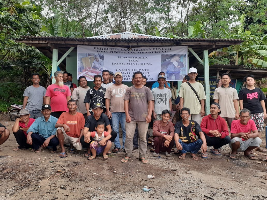 Kelompok Nelayan Teluk Akup Desa Air Lintang Kecamatan Tempilang Bangka Barat dukung Sukirman sebagai calon Bupati Bangka Barat.