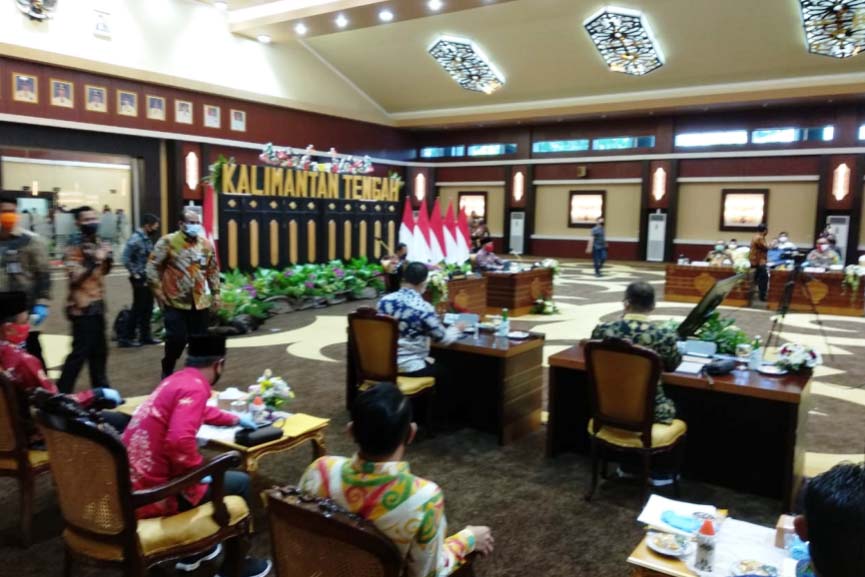 Rakor Kesiapan Pilkada SerentakTahun 2020 di Kantor Gubernur Kalteng di Kota Palangka Raya, Minggu (19/7).