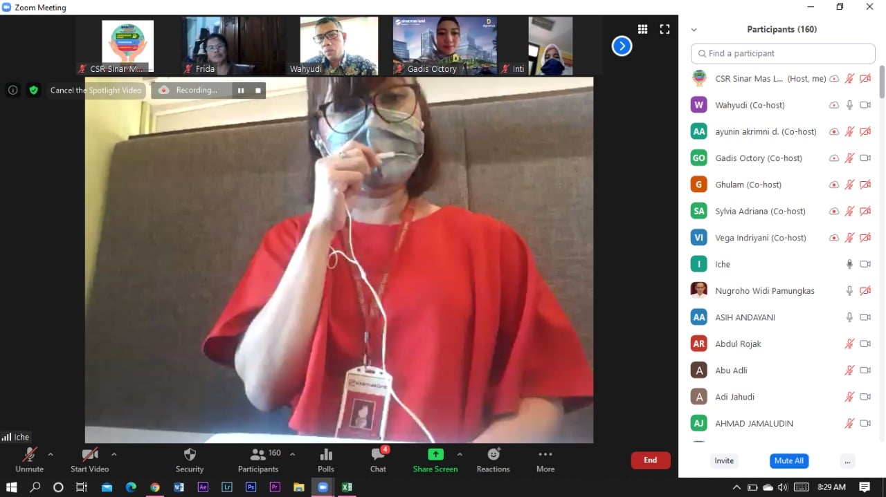 CSR Department Head BSD City Sinar Mas Land, Maria Chatarina saat penyelenggaraan Seminar Nasional Blended Learning Batch 2. 