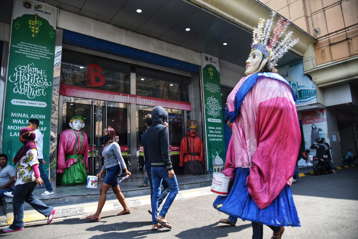 Ilustrasi: aktivitas warga Jakarta di Blok B Pasar Tanah Abang, Jakarta Pusat