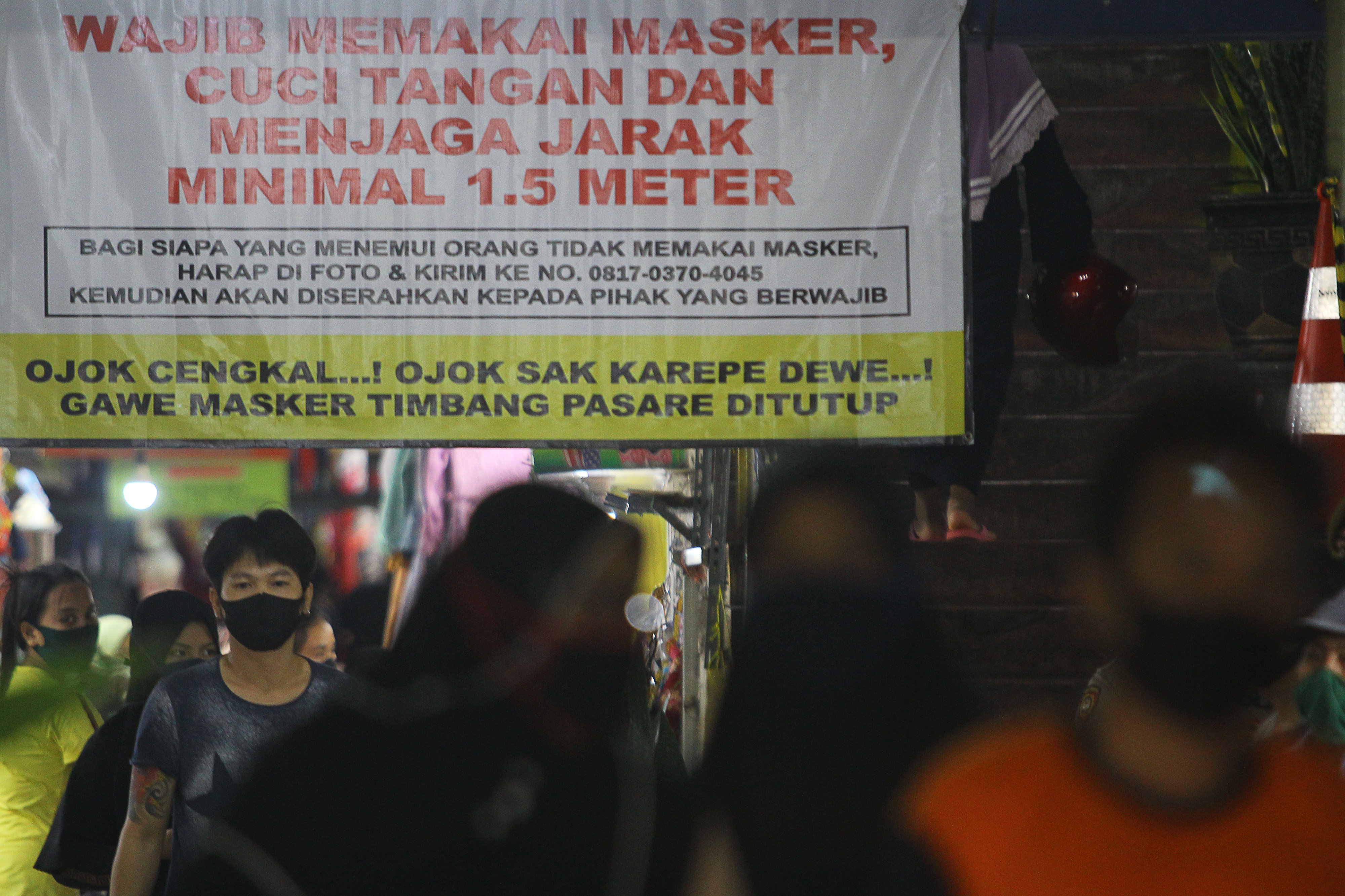 Ketaatan masyarakat terhadap protokol kesehatan akan membantu memerangan pandemi covid-19.