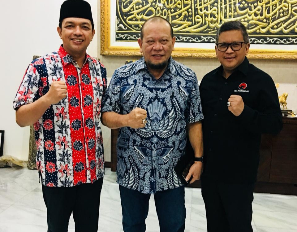 Sekjen PDIP hasto Kristiyanto bersama Ketua DPD AA LaNyalla Mahmud mattaliti
