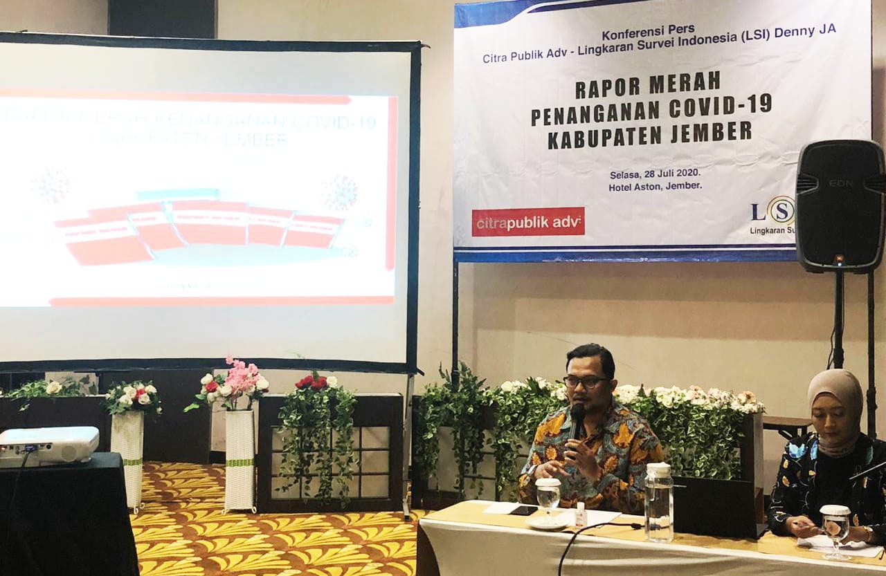Pemaparan survei Covid-19 di Kabupaten Jember oleh Peneliti Citra Publik – LSI Denny JA, Rully Akbar, Selasa (28/7/2020)