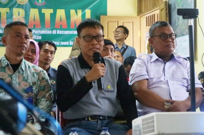 Kepala BPPSDMP Kementan, Dedi Nursyamsi (pegang mikrofon).