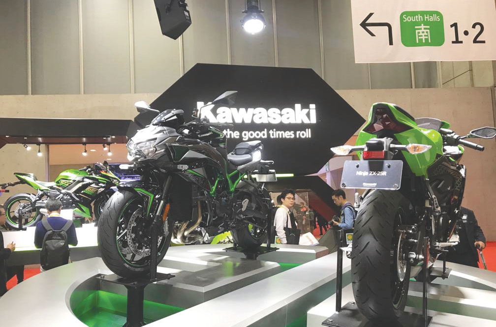 NINJA ZX-25R ditampilkan pada Tokyo Motor Show 2019, Jepang, 24 Oktober-4 November.