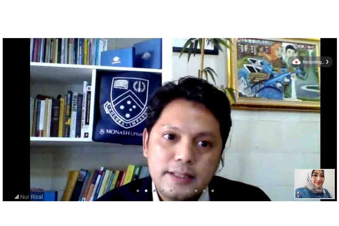 Pemaparan Tatanan Baru Pendidikan Indonesia oleh founder dari Gerakan Sekolah Menyenangkan (GSM) Muhammad Nur Rizal.