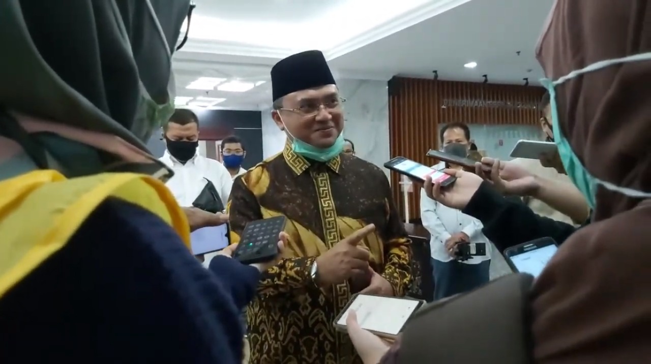Guberbur Babel Erzaldi Rosman  menggugat Undang-Undang No. 3 Tahun 2020 ke Mahkamah Konstitusi.