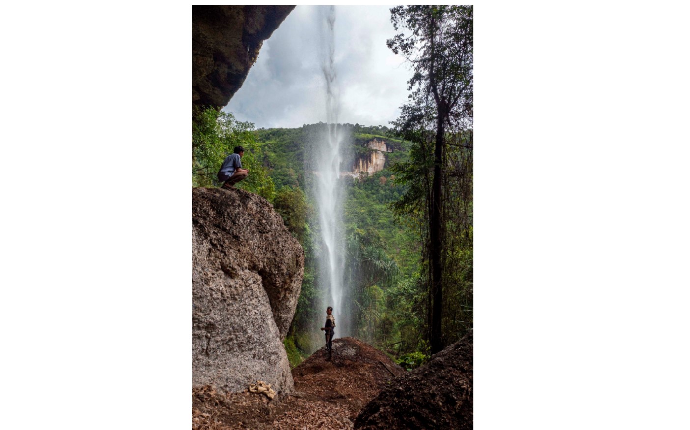 Destinasi wisata baru yaitu air terjun Batu Tilam di Kabupaten Kampar, Riau