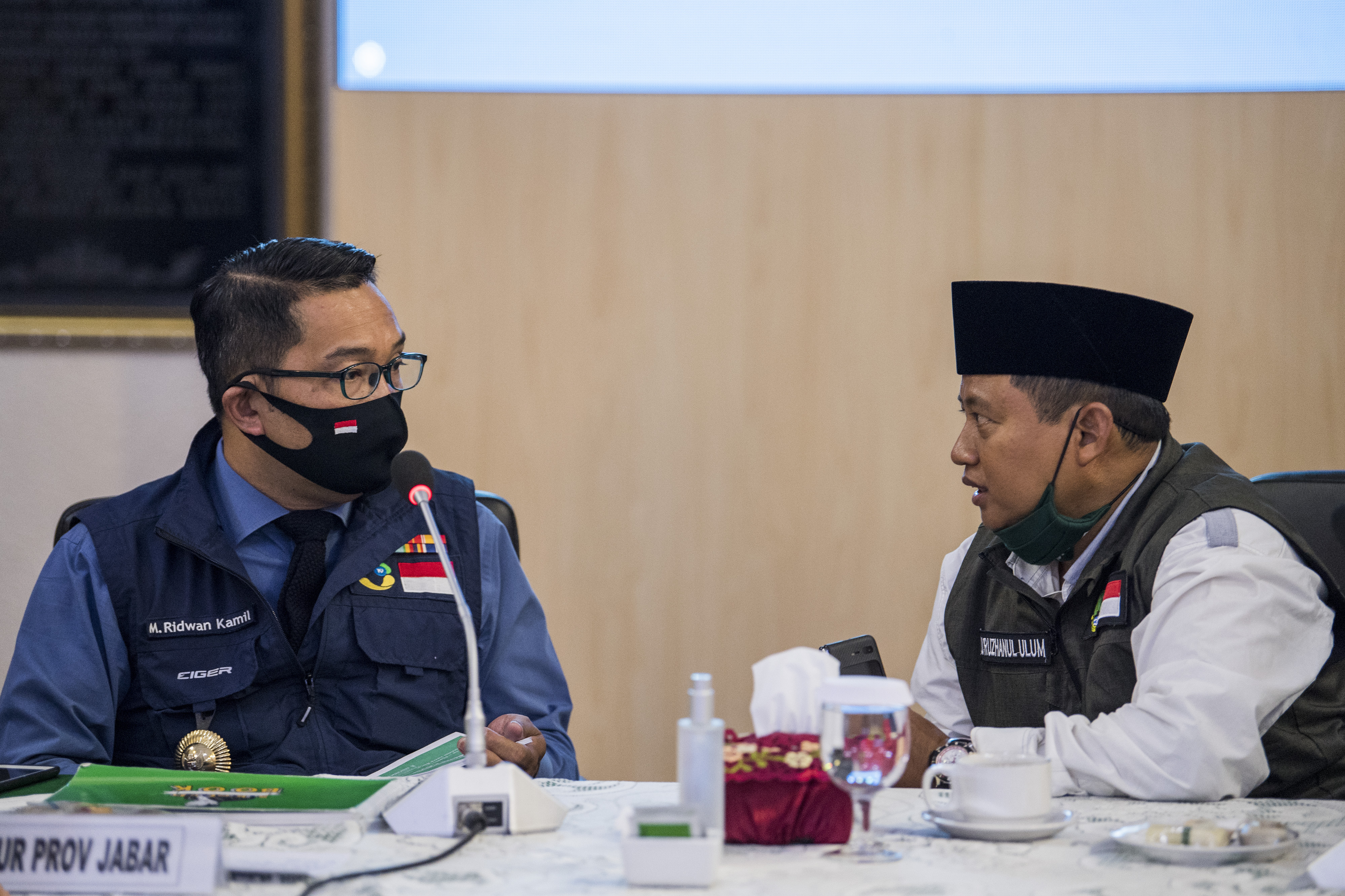 Gubernur Jawa Barat Ridwan Kamil dan Wakil Gubernur Jabar Uu Ruzhanul Ulum