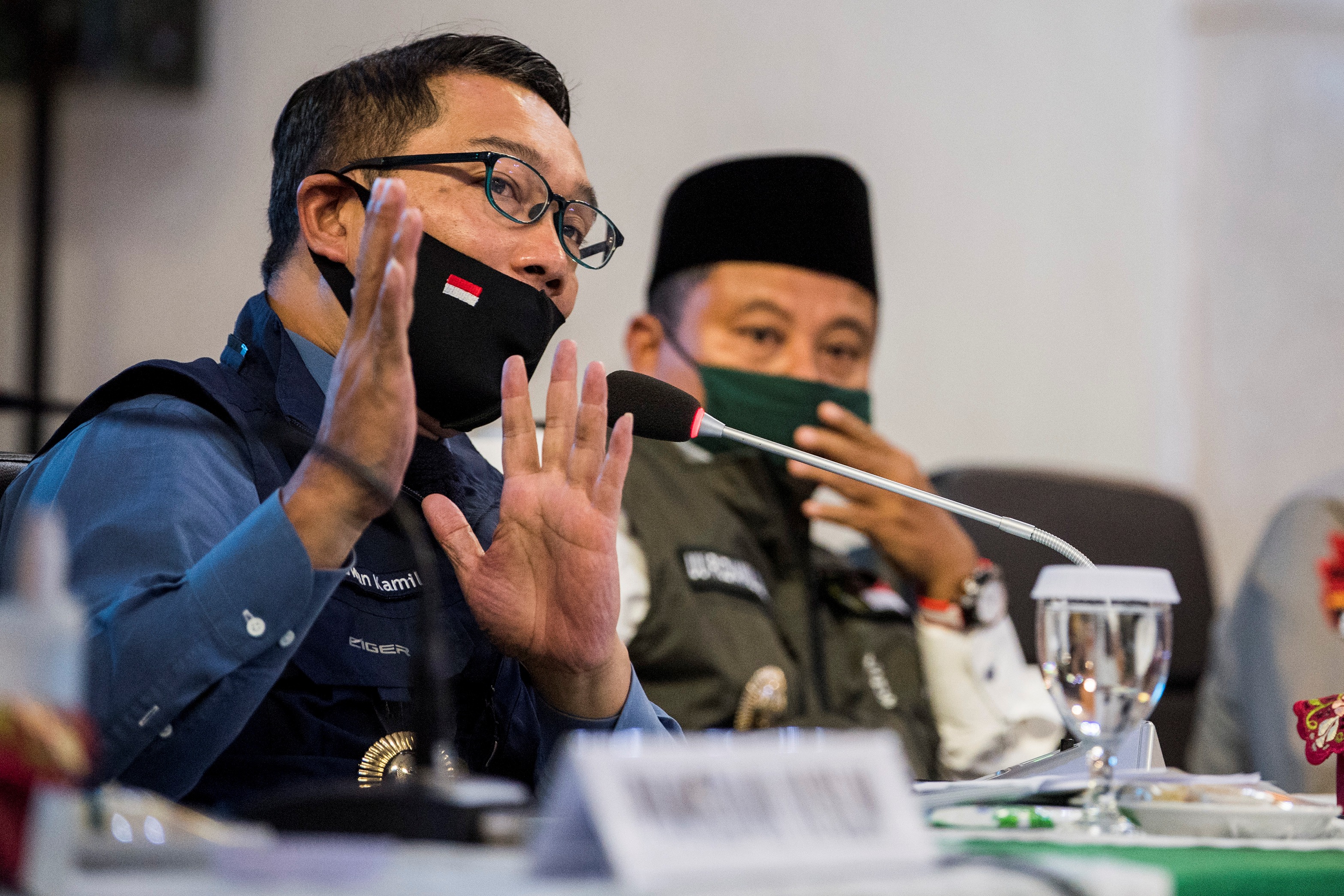 Gubernur Jabar Ridwan Kamil dan Wakil Gubernur Uu Ruzhanul Ulum