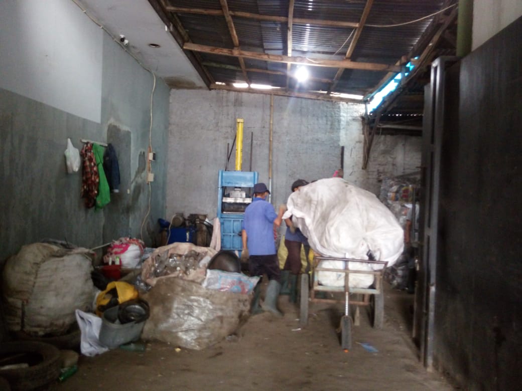 Aktivitas di Bank Sampah Bersinar 