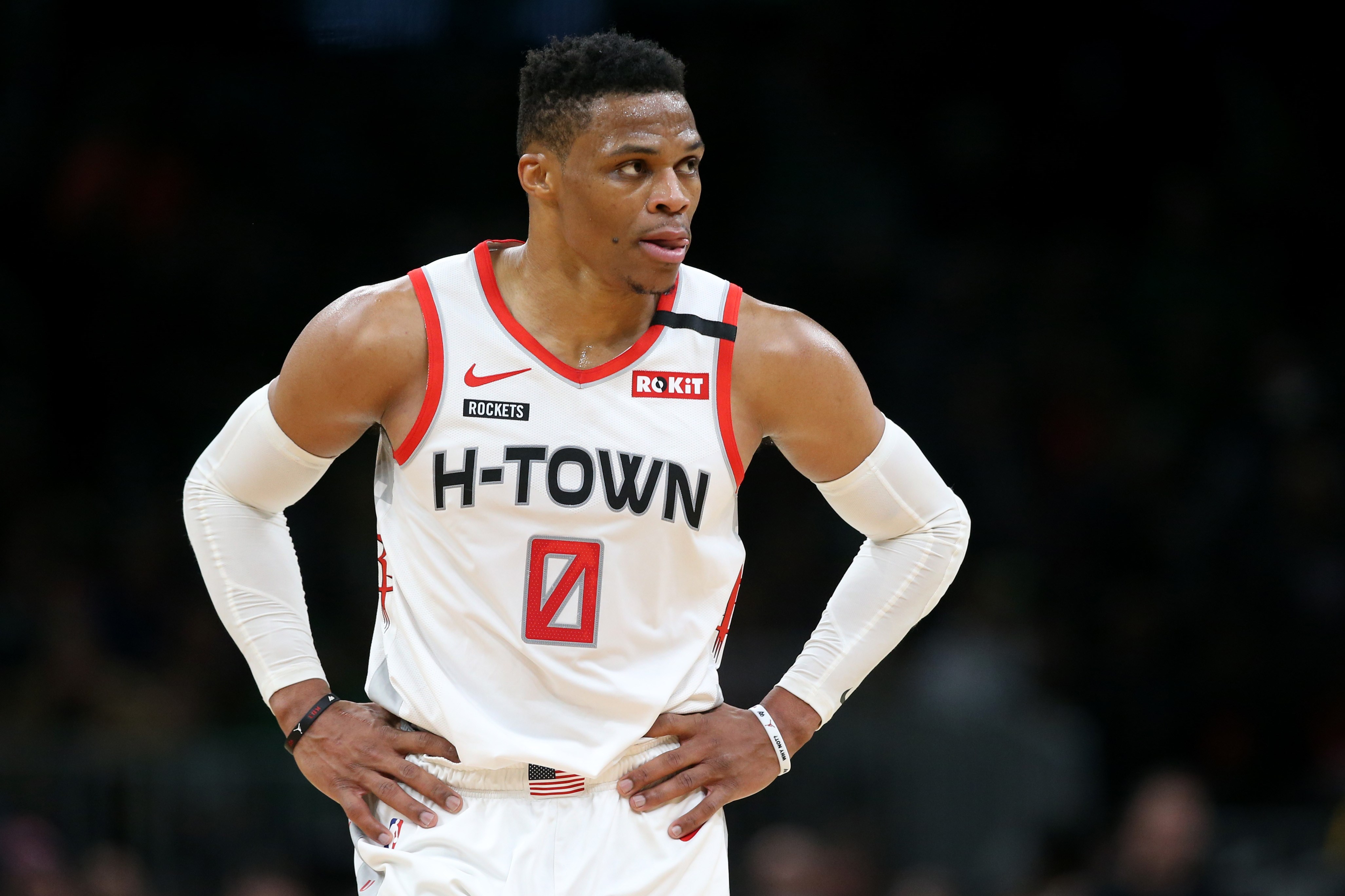 Pemain Houston Rockets, Russel Westbrook mengatakan dirinya positif terpapar covid-19. 