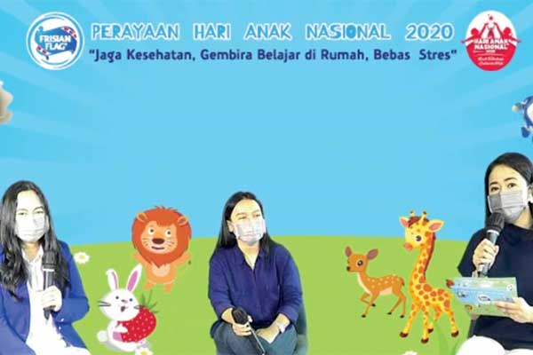 (Dari kiri) Psikolog Keluarga Ajeng Raviando, Pengajar Gezta Pattiasina, Influencer Parenting Nucha Bachri pada saat sesi talkshow dalam keg