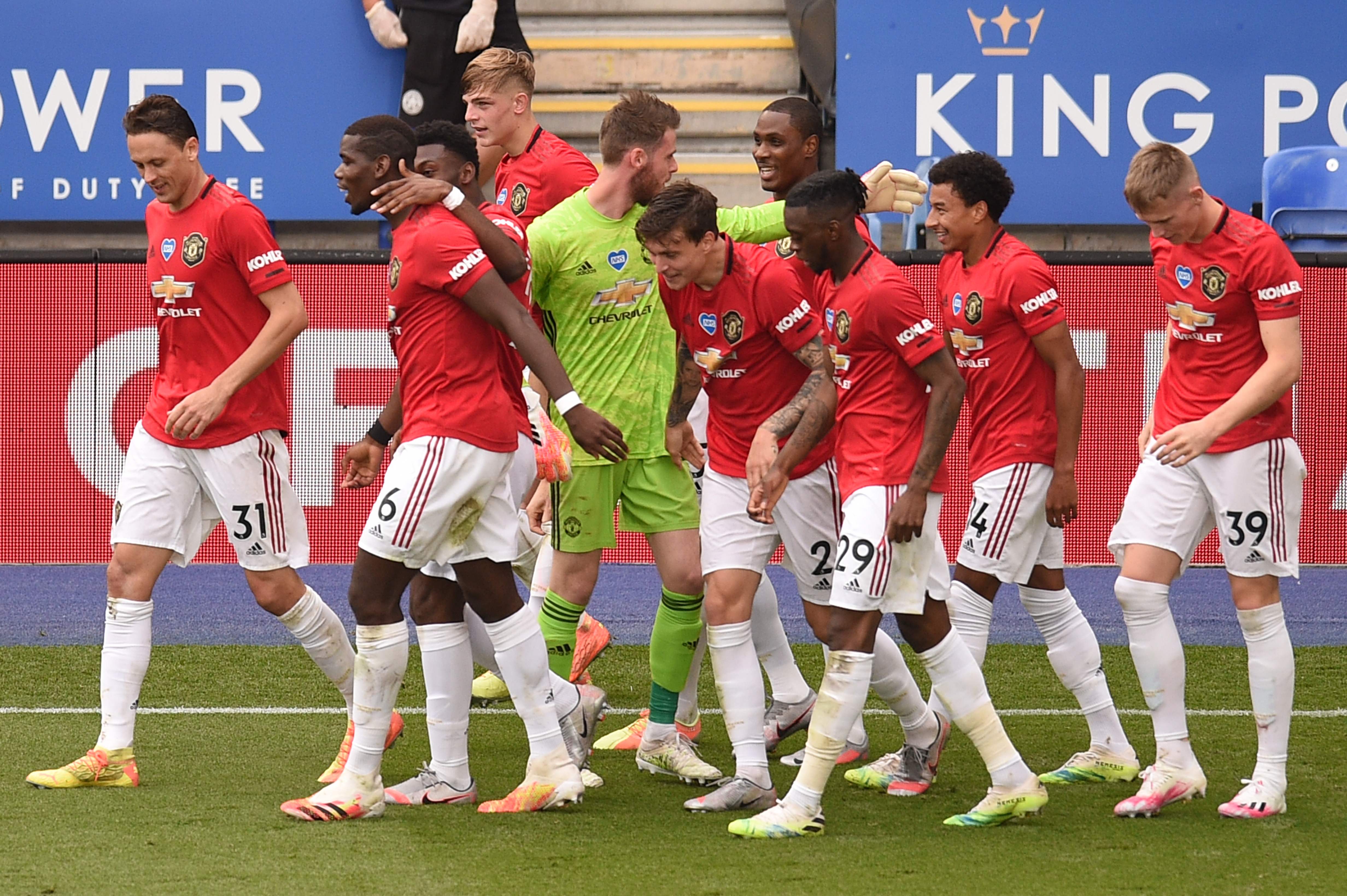 Para pemain Manchester United melakukan selebrasi usai mencetak gol ke gawang lawan.