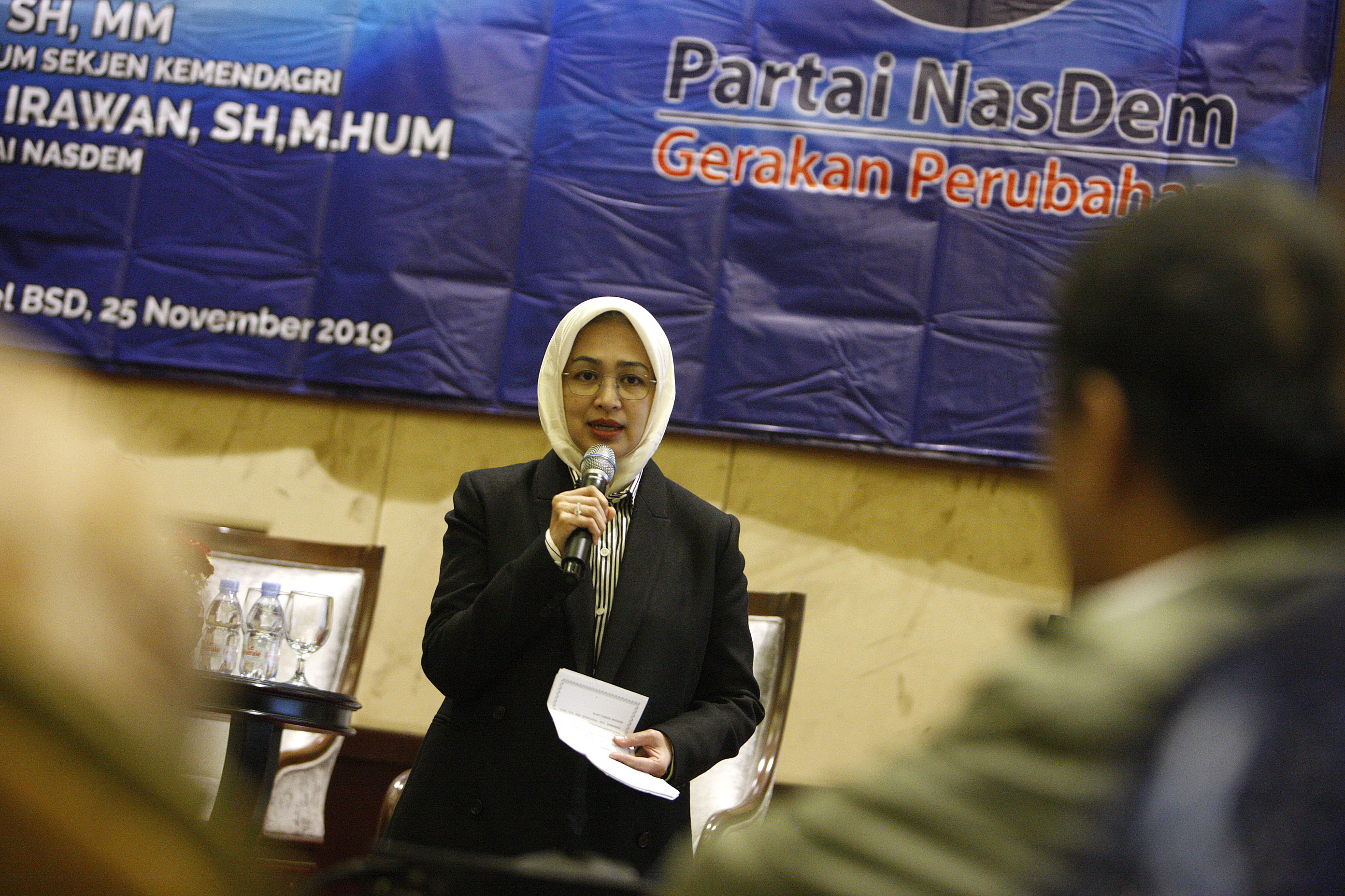 Airin Imbau Petugas Pemotong Hewan Kurban Pakai APD