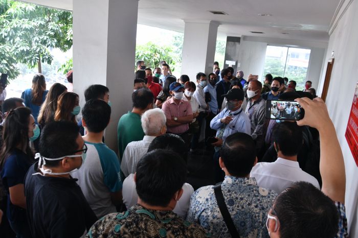 Nasabah yang mengikuti persidangan KSP Indosurya