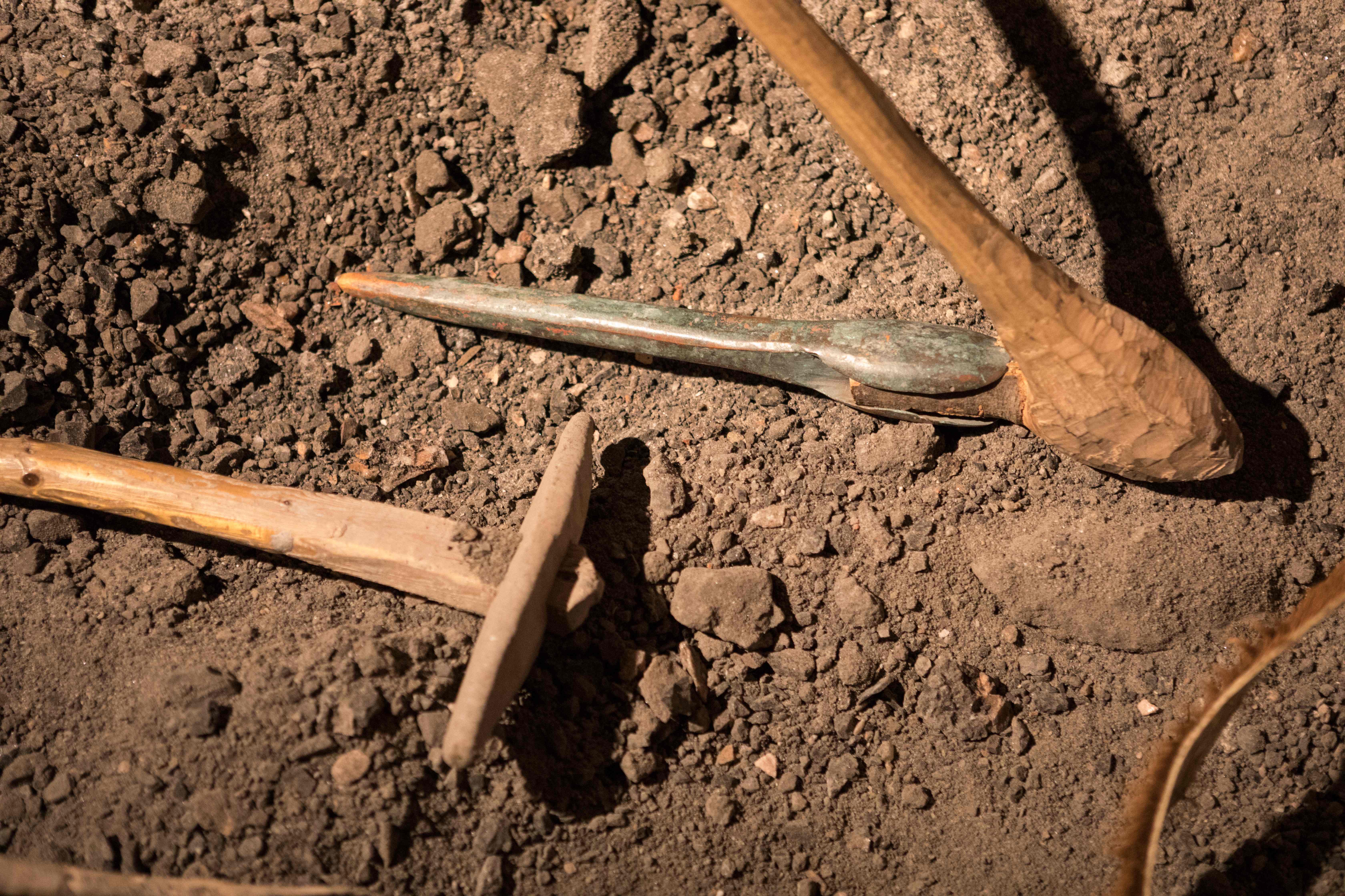 Ilustrasi pertambangan rakyat