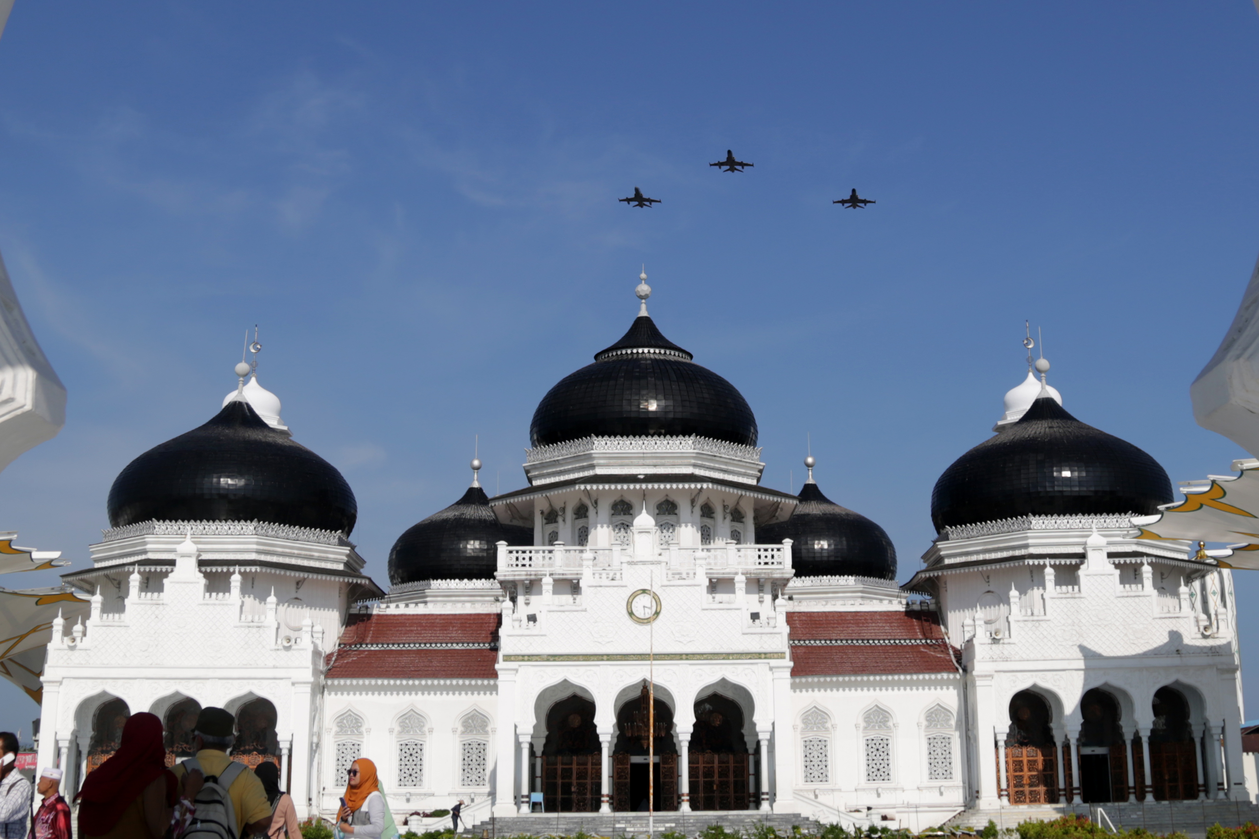 Masjid Baiturrahman di Kota Banda Aceh, Aceh. Wilayah paling barat Indonesia ini alami gempa pada Senin, 13 Juli 2020 pukul 07.58.46 WIB.
