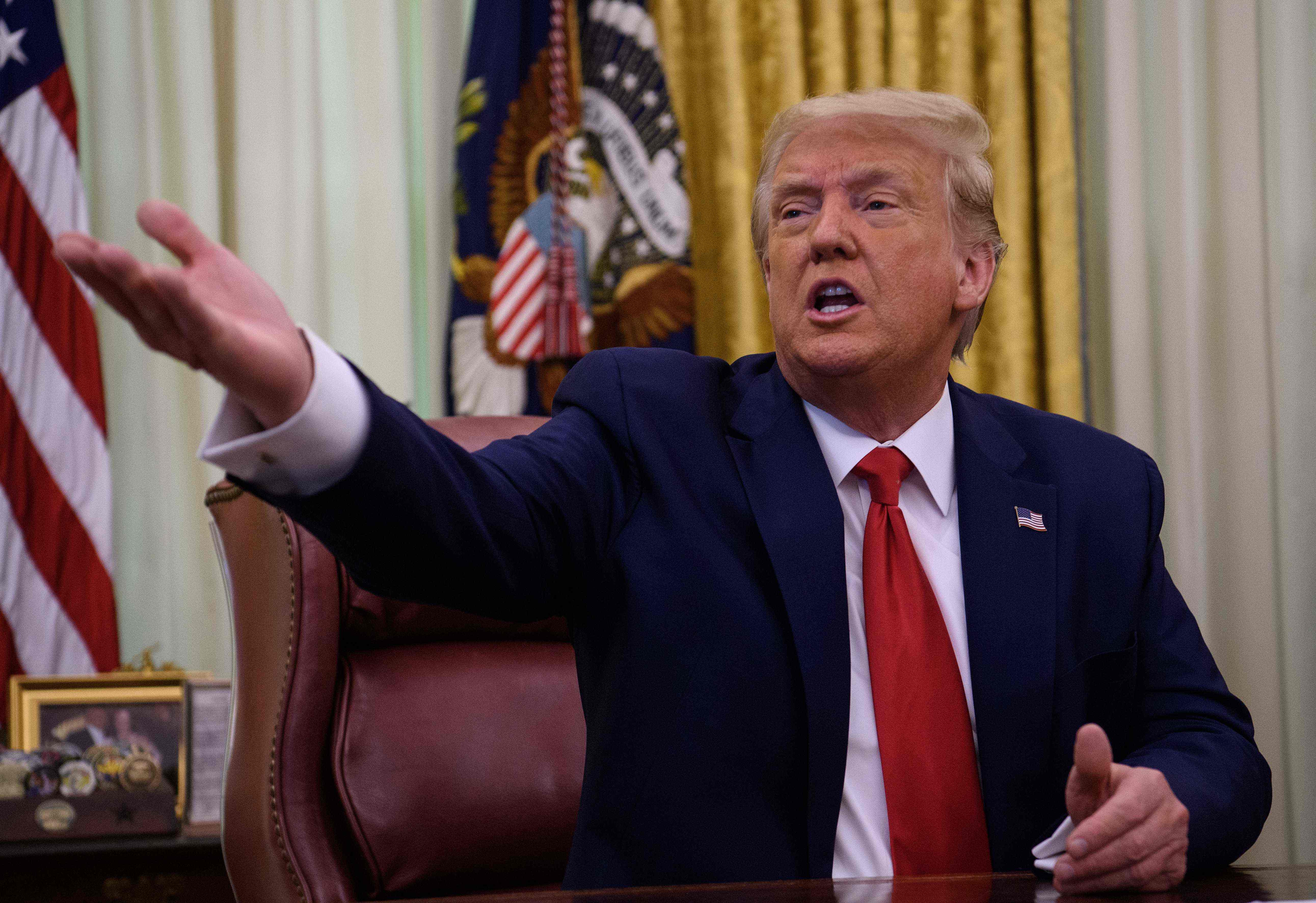 Presiden AS Donald Trump saat memberikan keterangan pers di Gedung Putih.