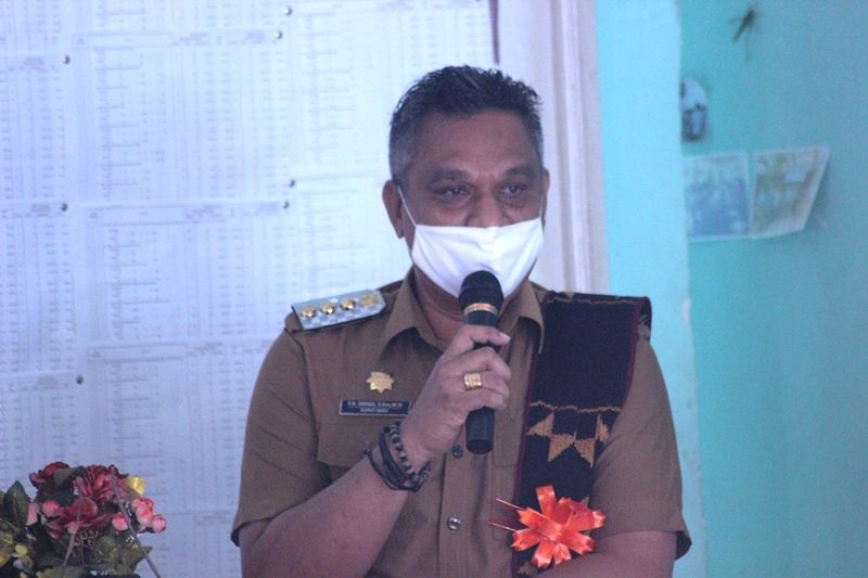  Bupati Sikka Gratiskan Rapid Test Bagi Warga Bersekolah di Luar 