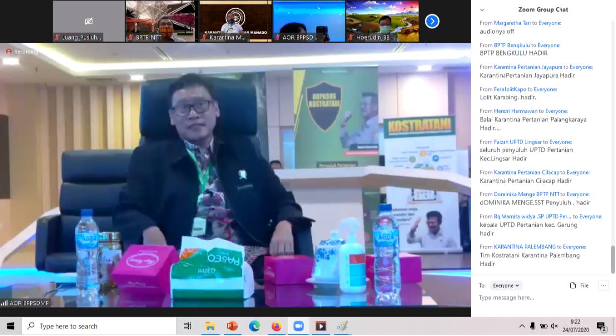  Kepala BPPSDMP Kementan Dedi Nursyamsi memberi penjelasan dalam  Sosialisasi Model BPP Kostratani yang diadakan secara virtual.