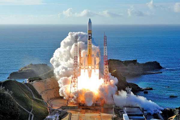 Pesawat antariksa Al-Amal diluncurkan dari Tanegashima Space Center di Jepang