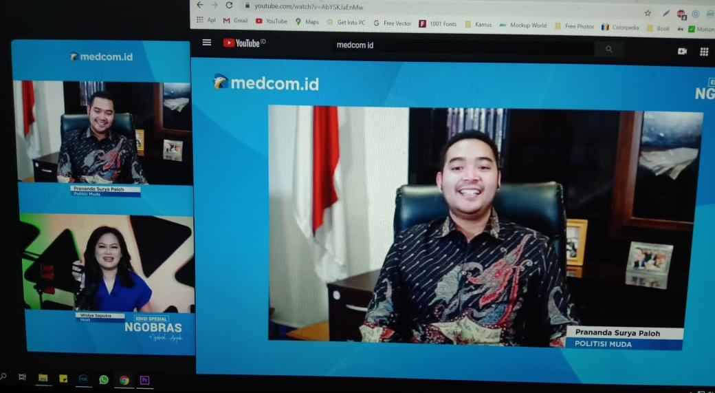 Politikus muda Partai NasDem Prananda Surya Paloh (kanan) menyampaikan pandangannya dalam acara Ngobrol Asyik (Ngobras).