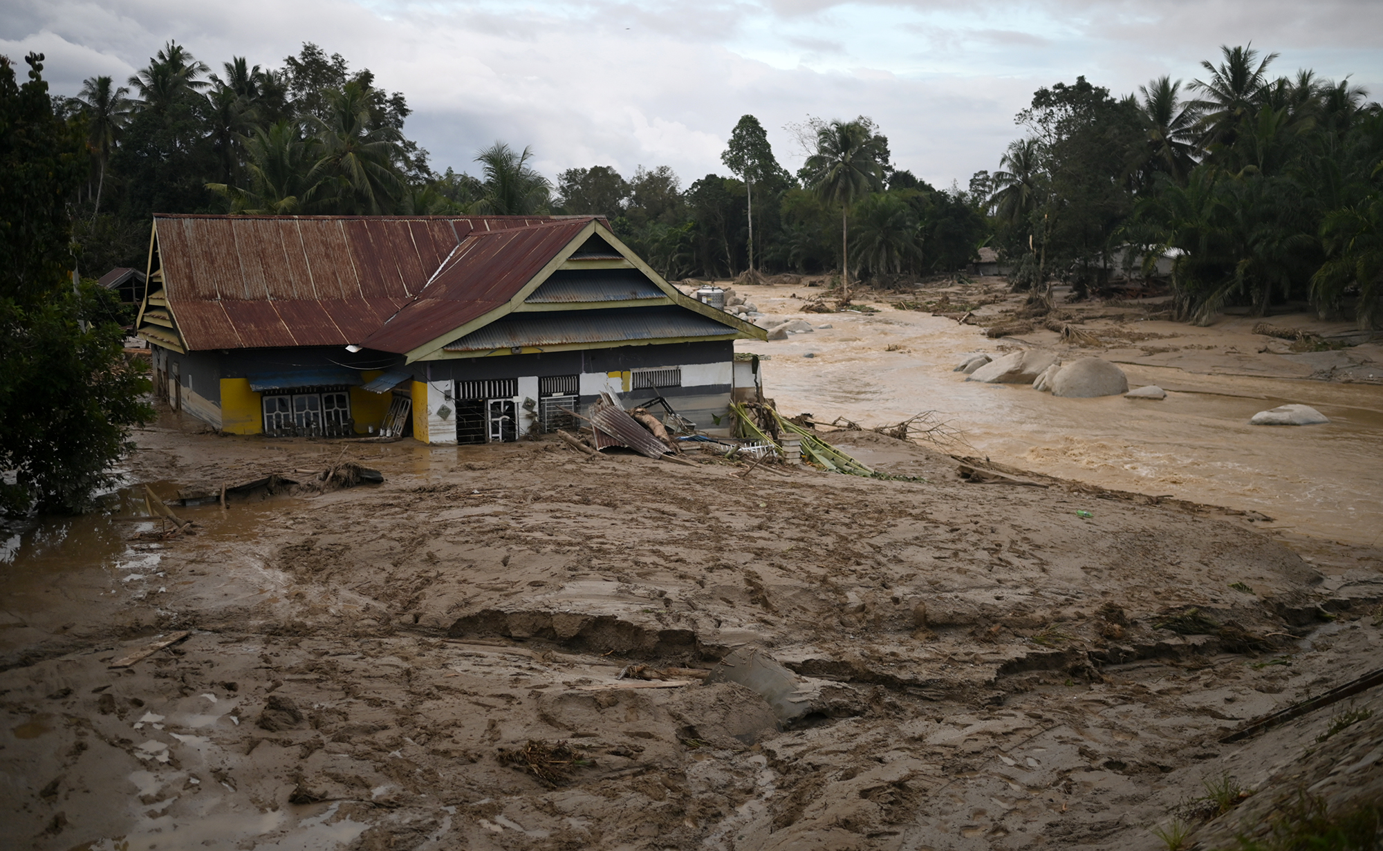 Banjir Bandang, Korban Jiwa Berjatuhan