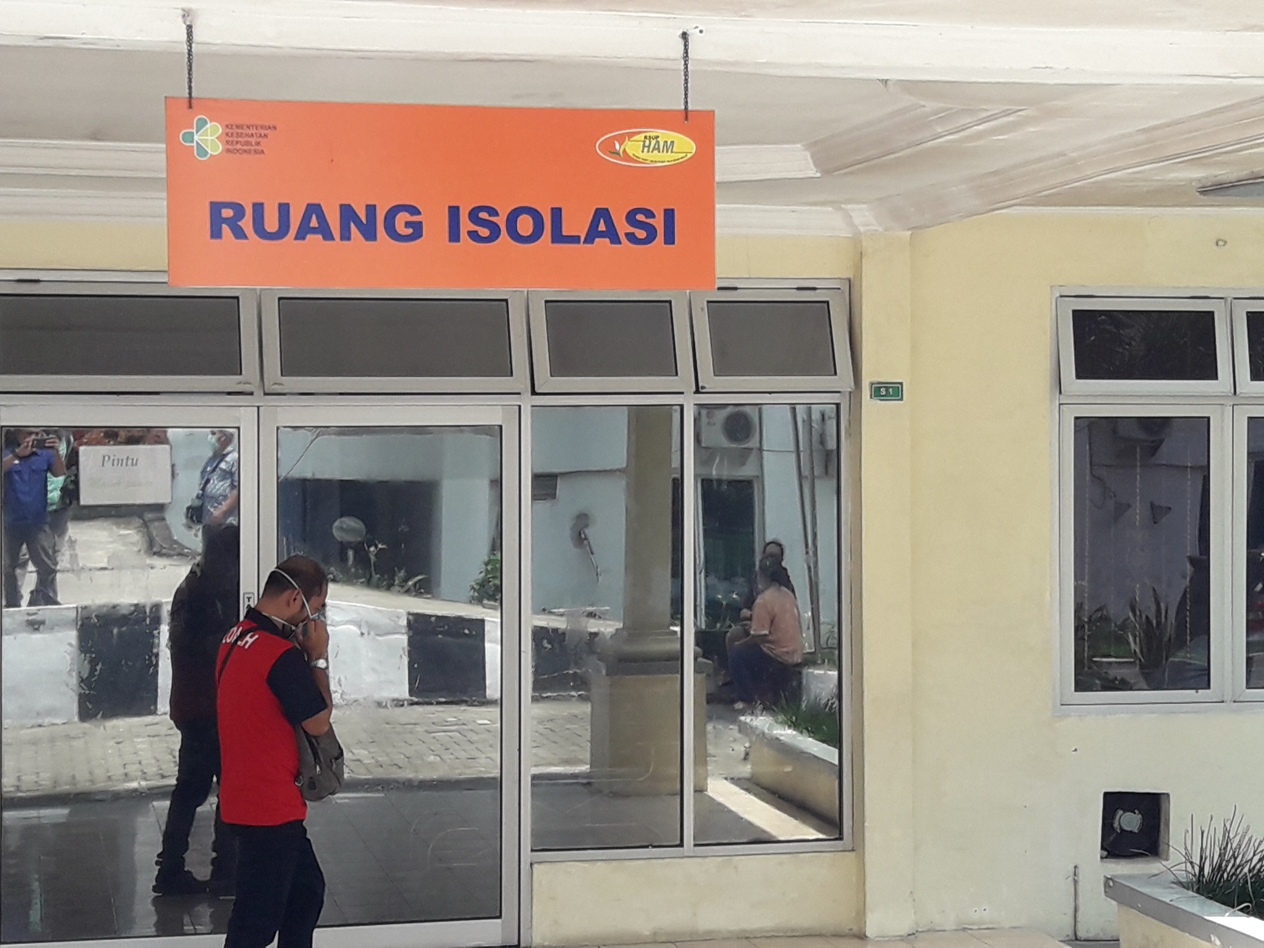 Fasilitas ruang isolasi Rumah Sakit Umum Pusat Haji Adam Malik, Medan