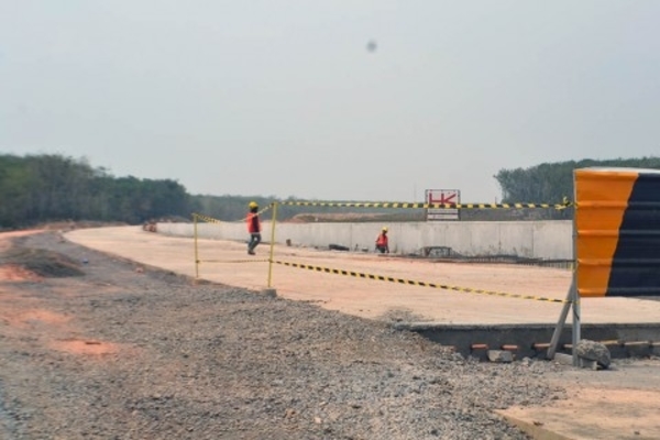 Ilustrasi -- Pembangunan Tol Trans Sumatra