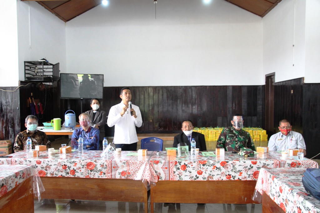 Wali Kota Pematangsiantar Hefriansyah memberikan sambutan perayaan Paskah Oikumene se Kota Pematangsiantar, Senin (27/7/2020).