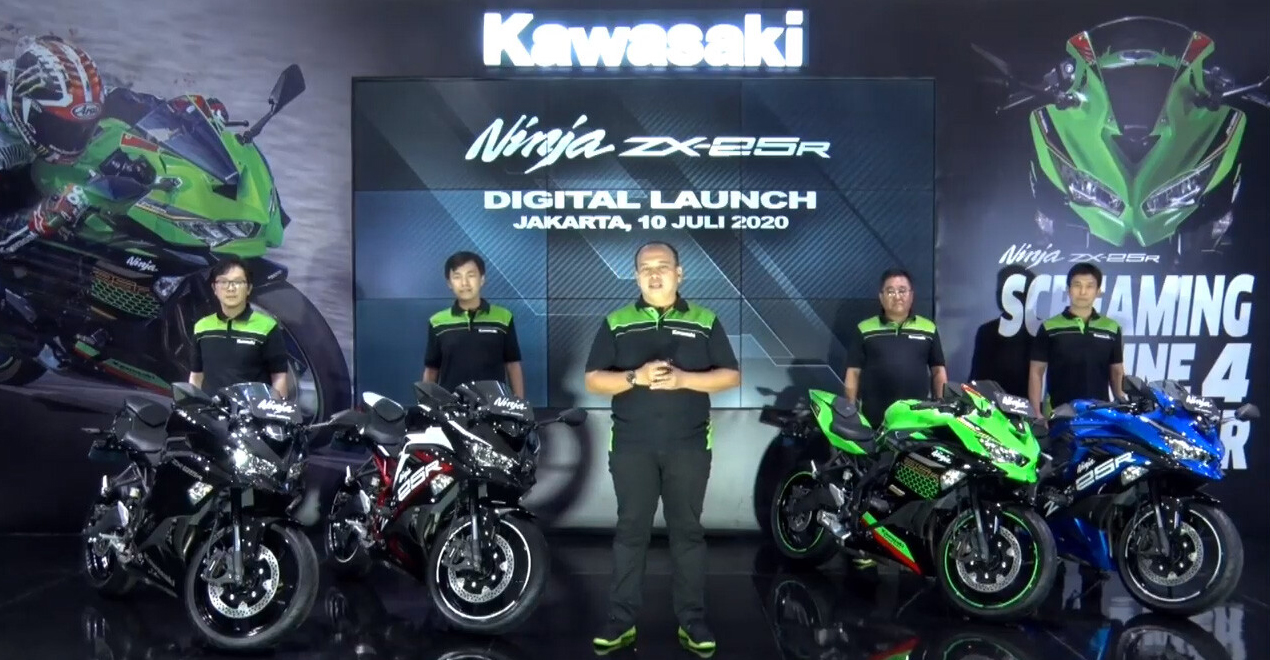 Ninja ZX-25R Hadir dalam pilihan satndar dan ABS