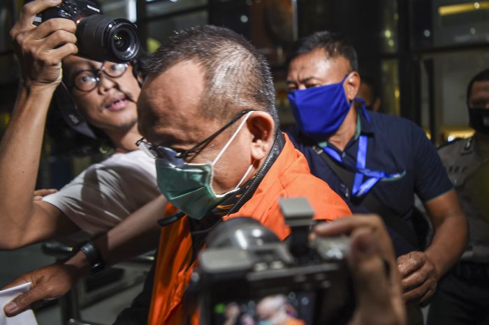 Tersangka kasus dugaan suap gratifikasi Rp46 miliar, Nurhadi